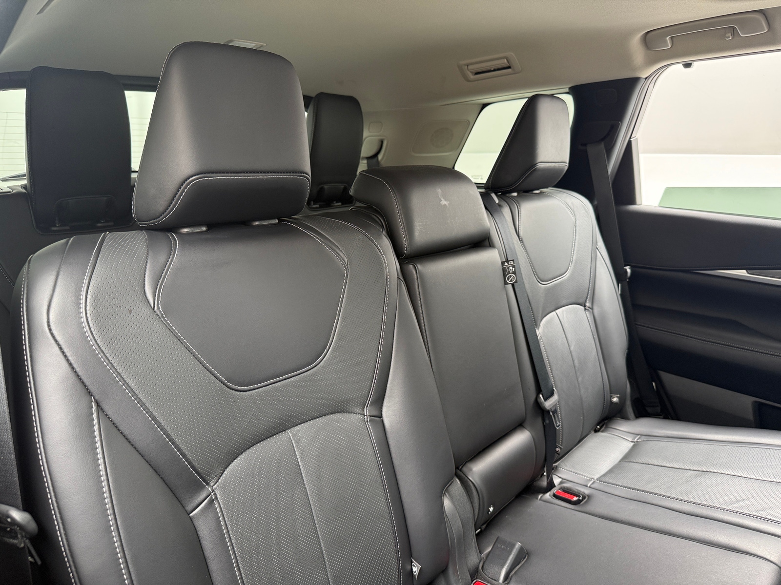 Thumbnail: 2023 INFINITI QX60 - 5