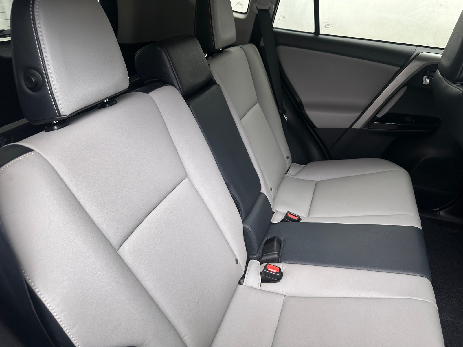Thumbnail: 2017 Toyota RAV4 - 5