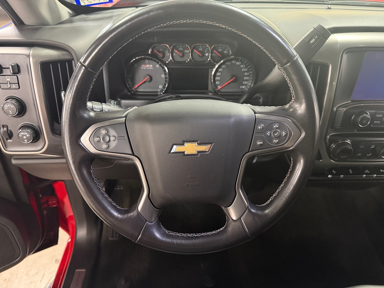 Thumbnail: 2018 Chevrolet Silverado 1500 - 5