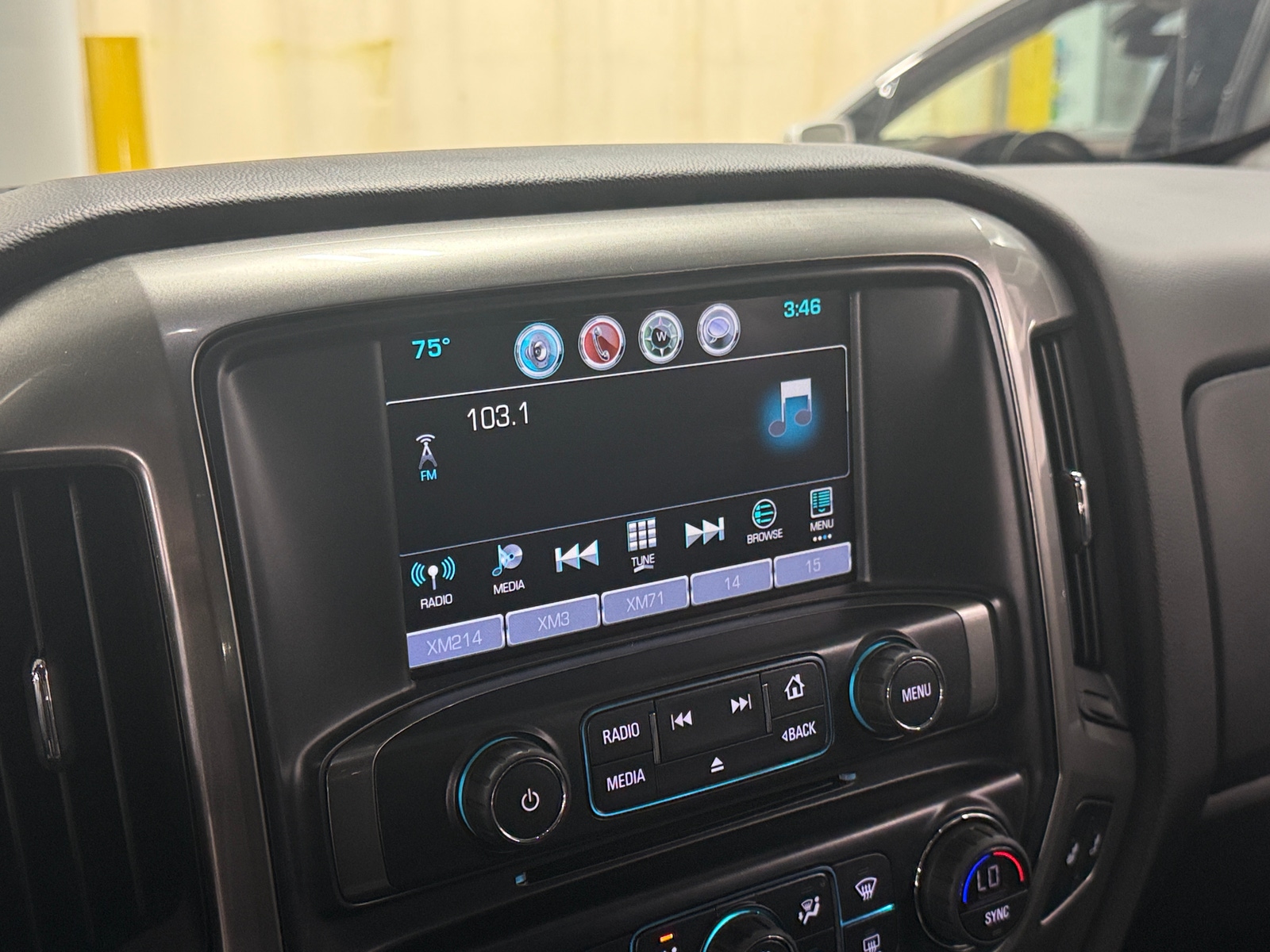 Thumbnail: 2018 Chevrolet Silverado 1500 - 4