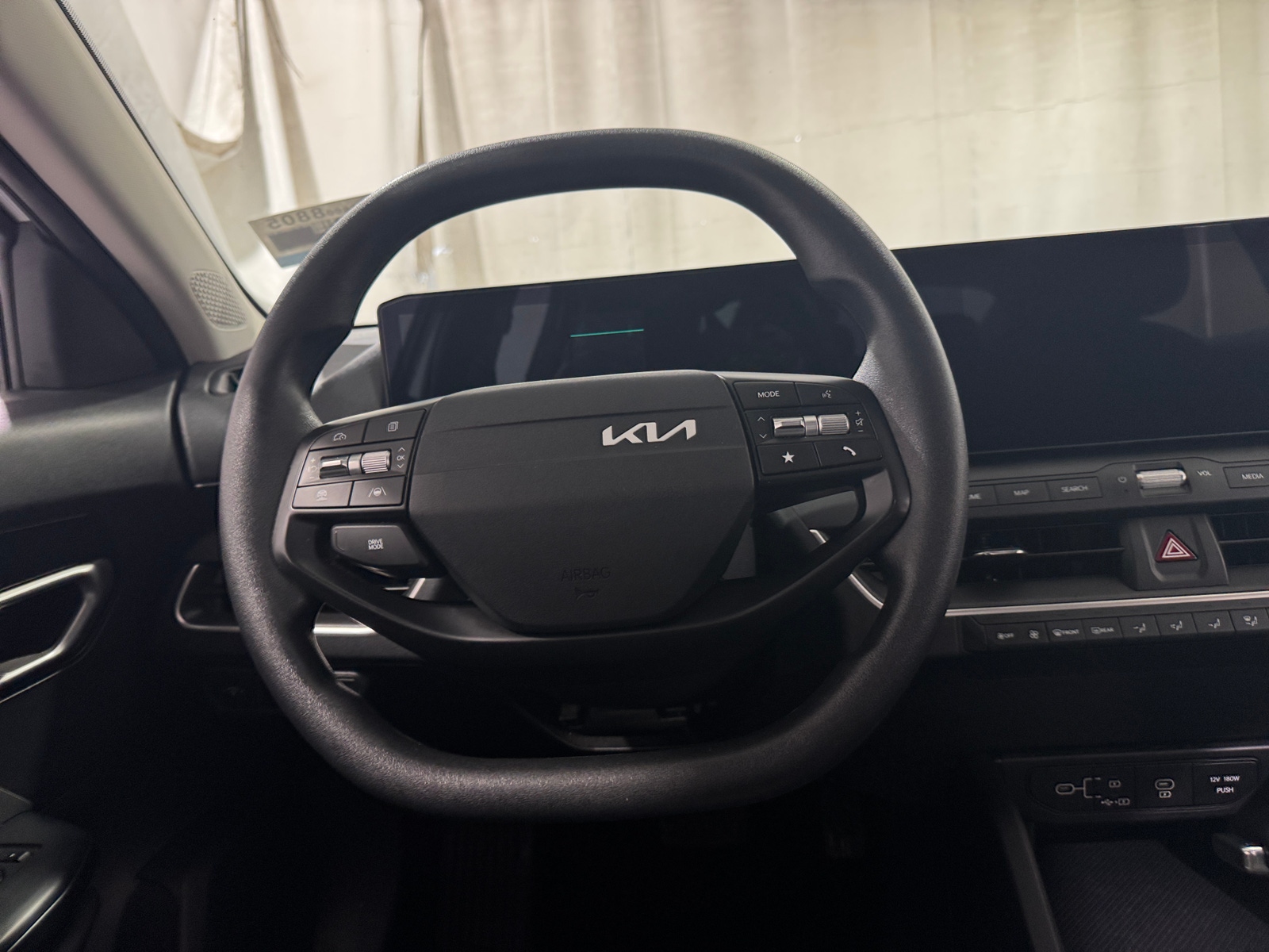 Thumbnail: 2025 Kia K4 - 5