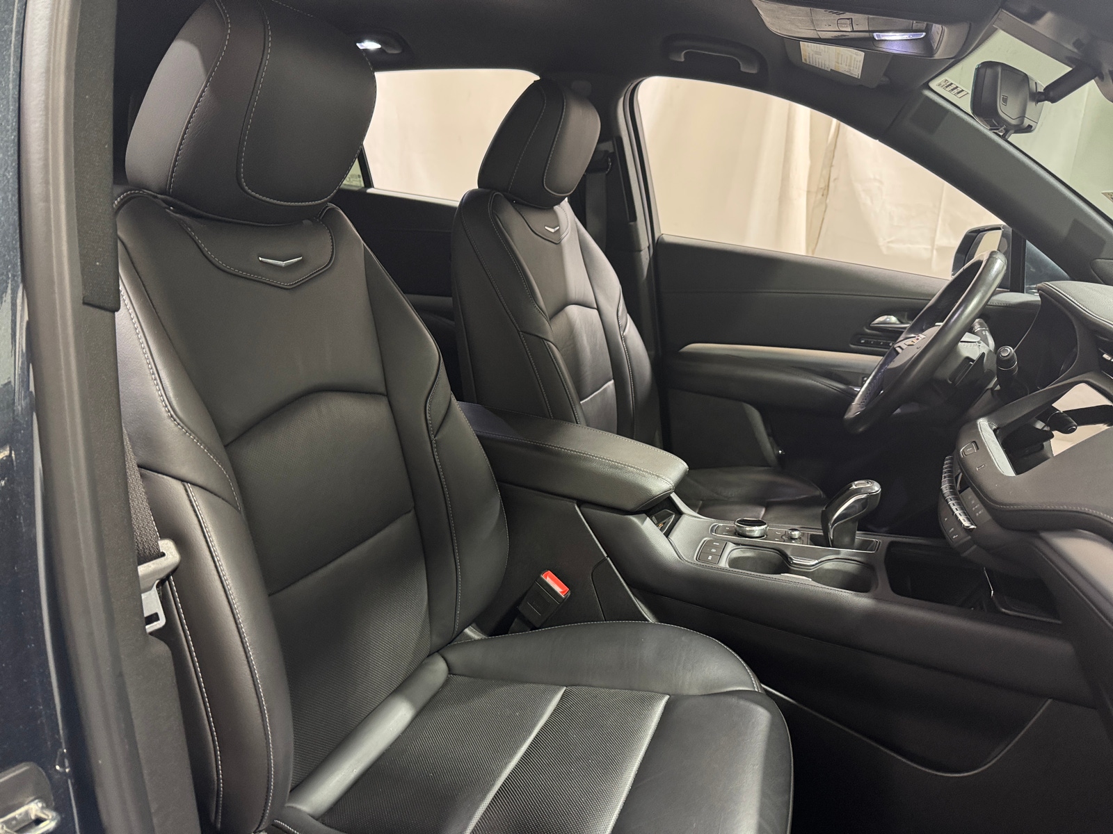 Thumbnail: 2019 Cadillac XT4 - 2