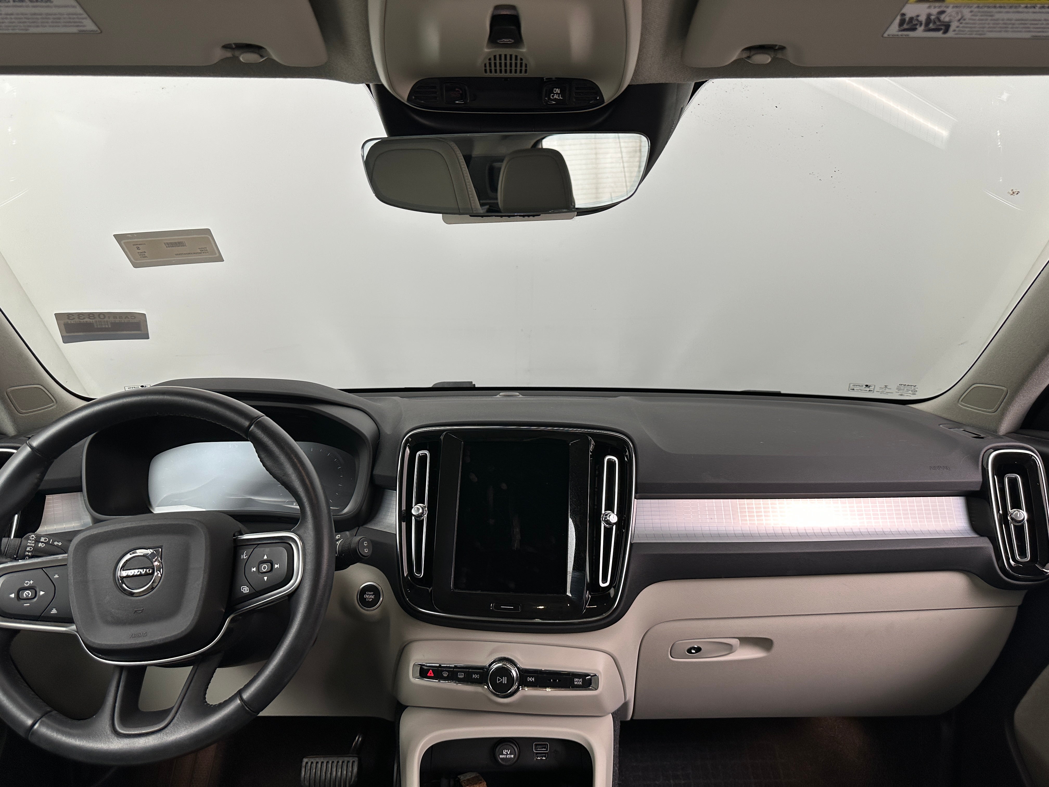 2021 Volvo XC40 Momentum - Photo 6