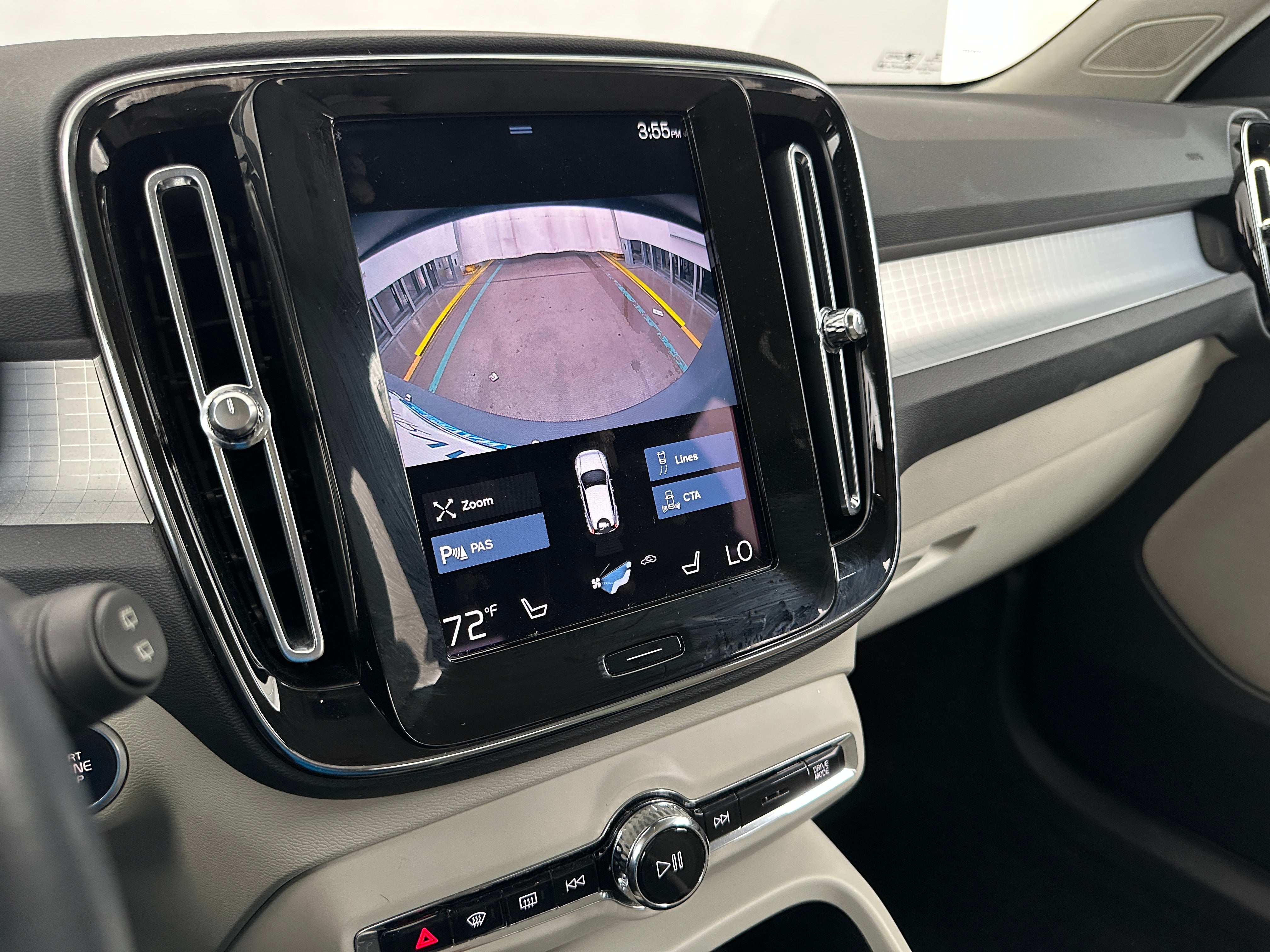 2021 Volvo XC40 Momentum - Photo 14