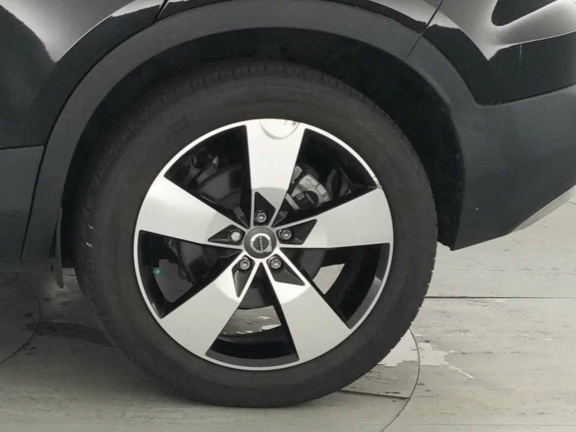 2021 Volvo XC40 Momentum - Photo 18