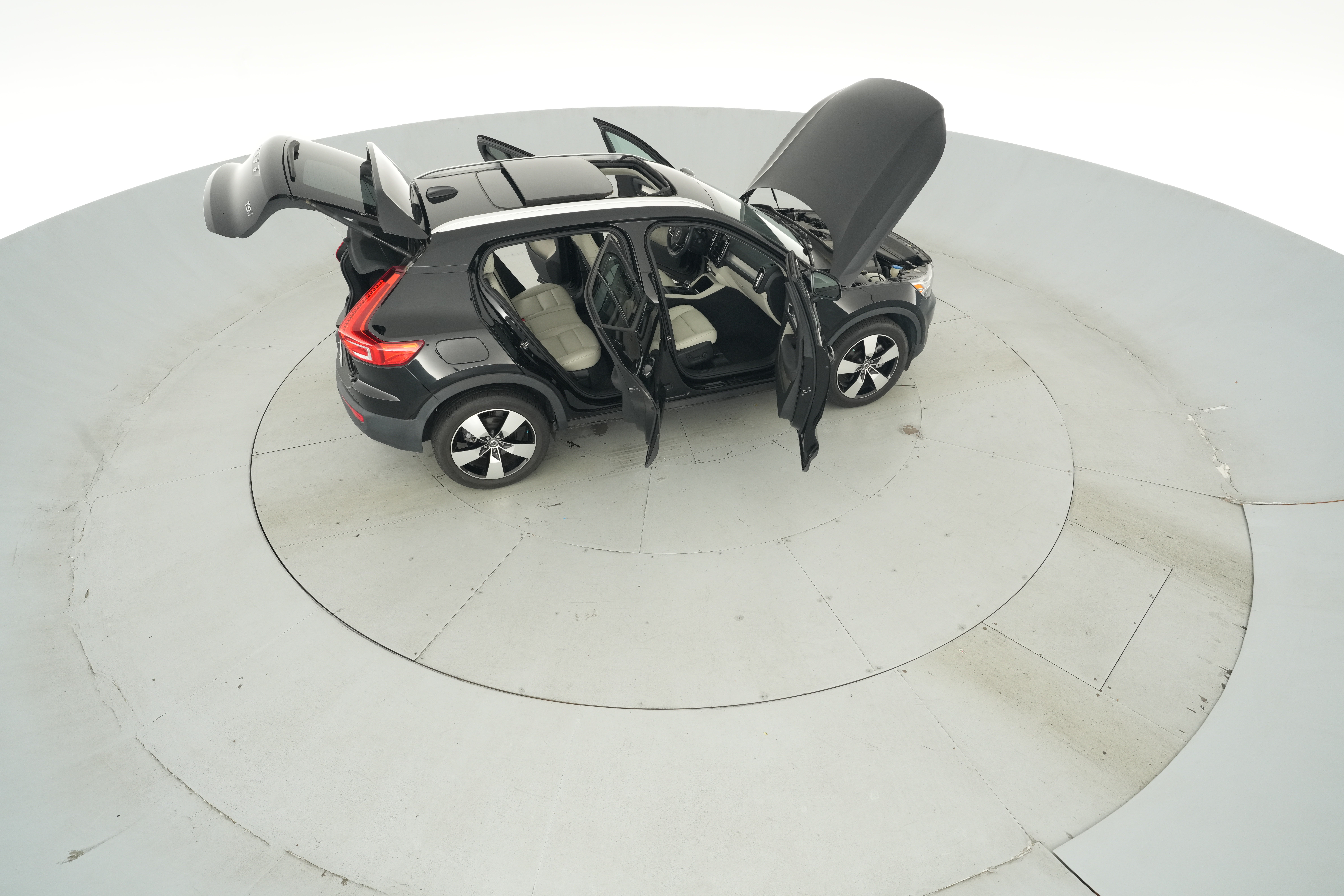 2021 Volvo XC40 Momentum - Photo 51