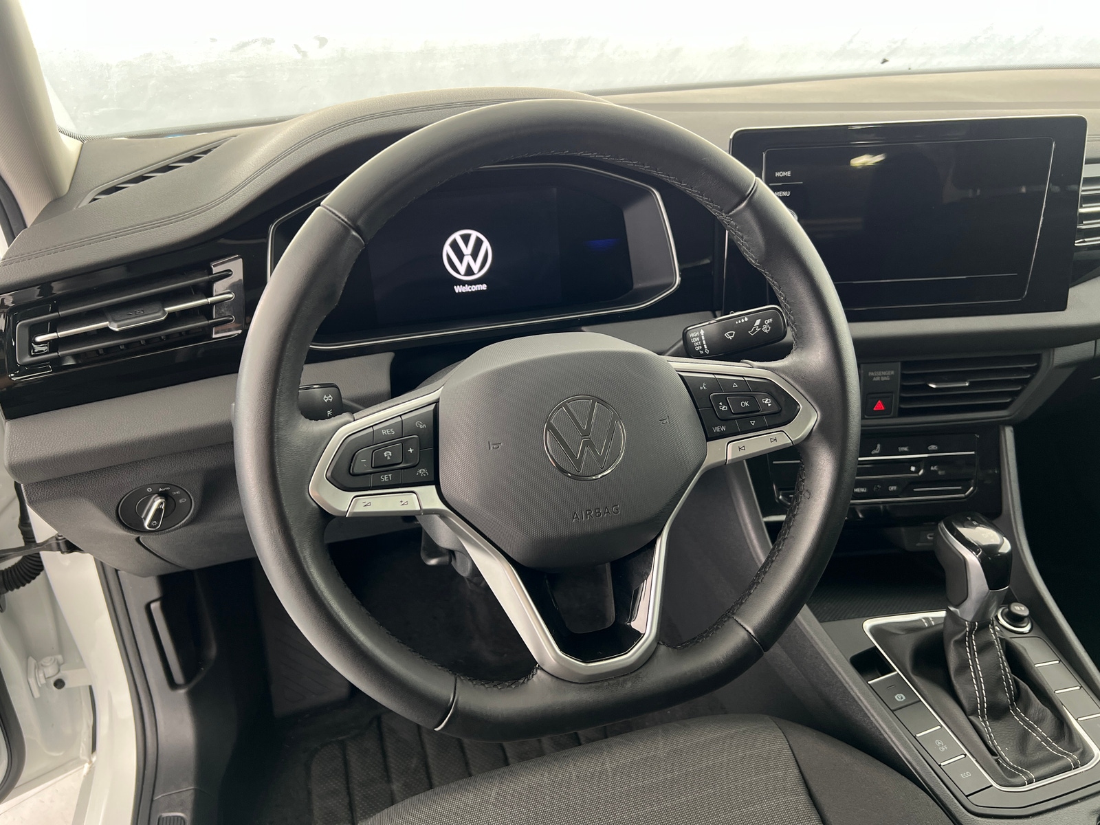 Thumbnail: 2025 Volkswagen Jetta - 5