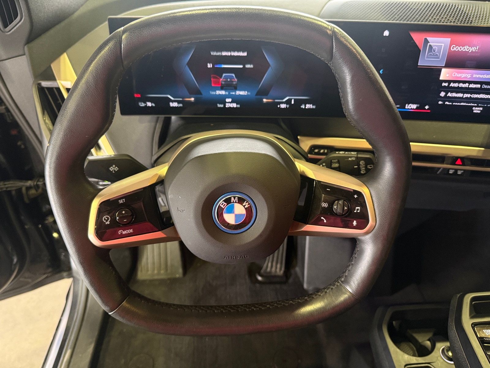 Thumbnail: 2023 BMW iX - 4