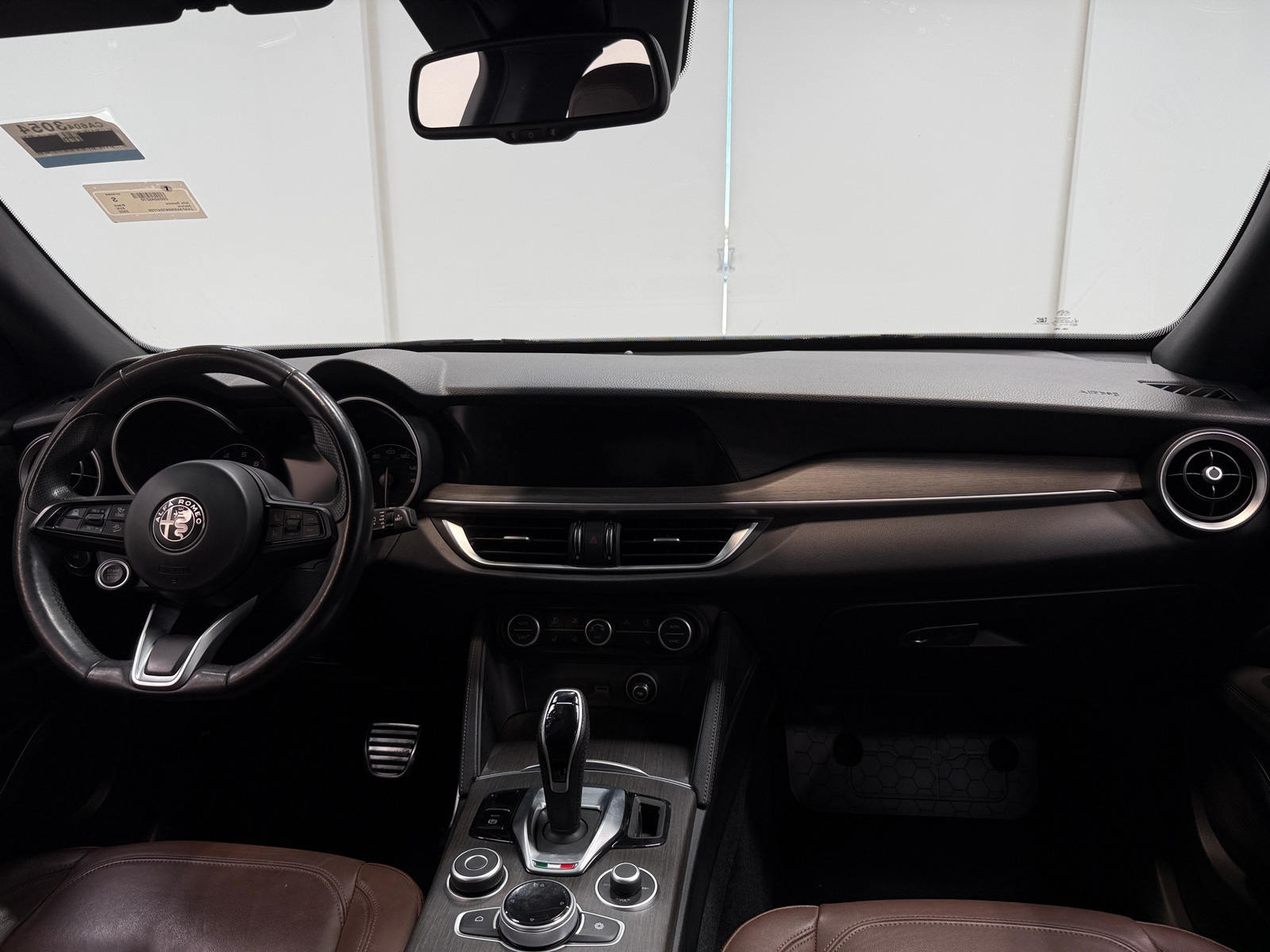 Thumbnail: 2022 Alfa Romeo Stelvio - 2