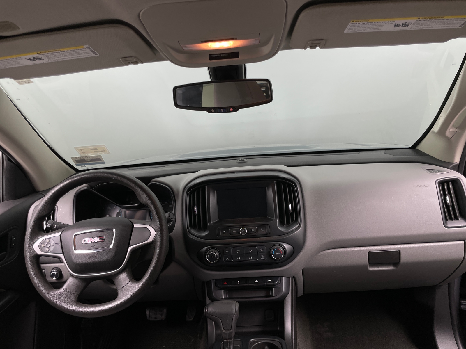 Thumbnail: 2018 GMC Canyon - 3