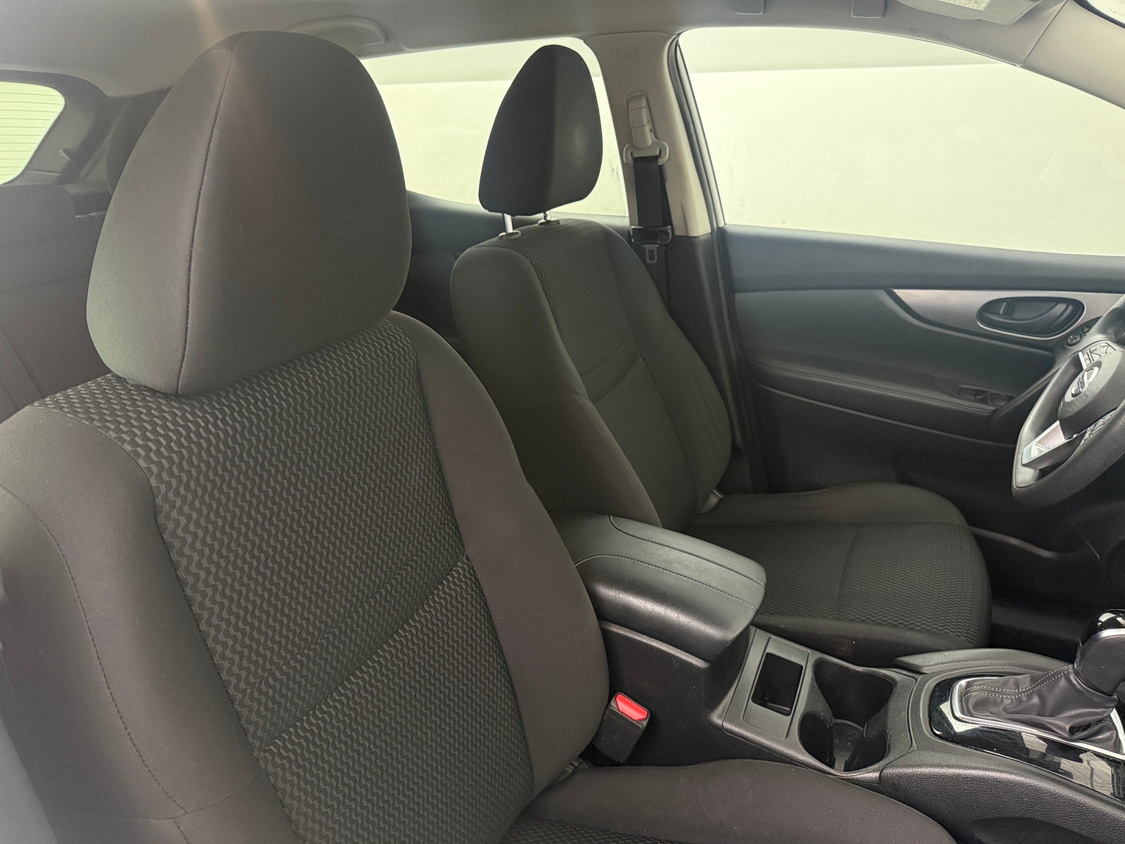 Thumbnail: 2020 Nissan Rogue Sport - 2