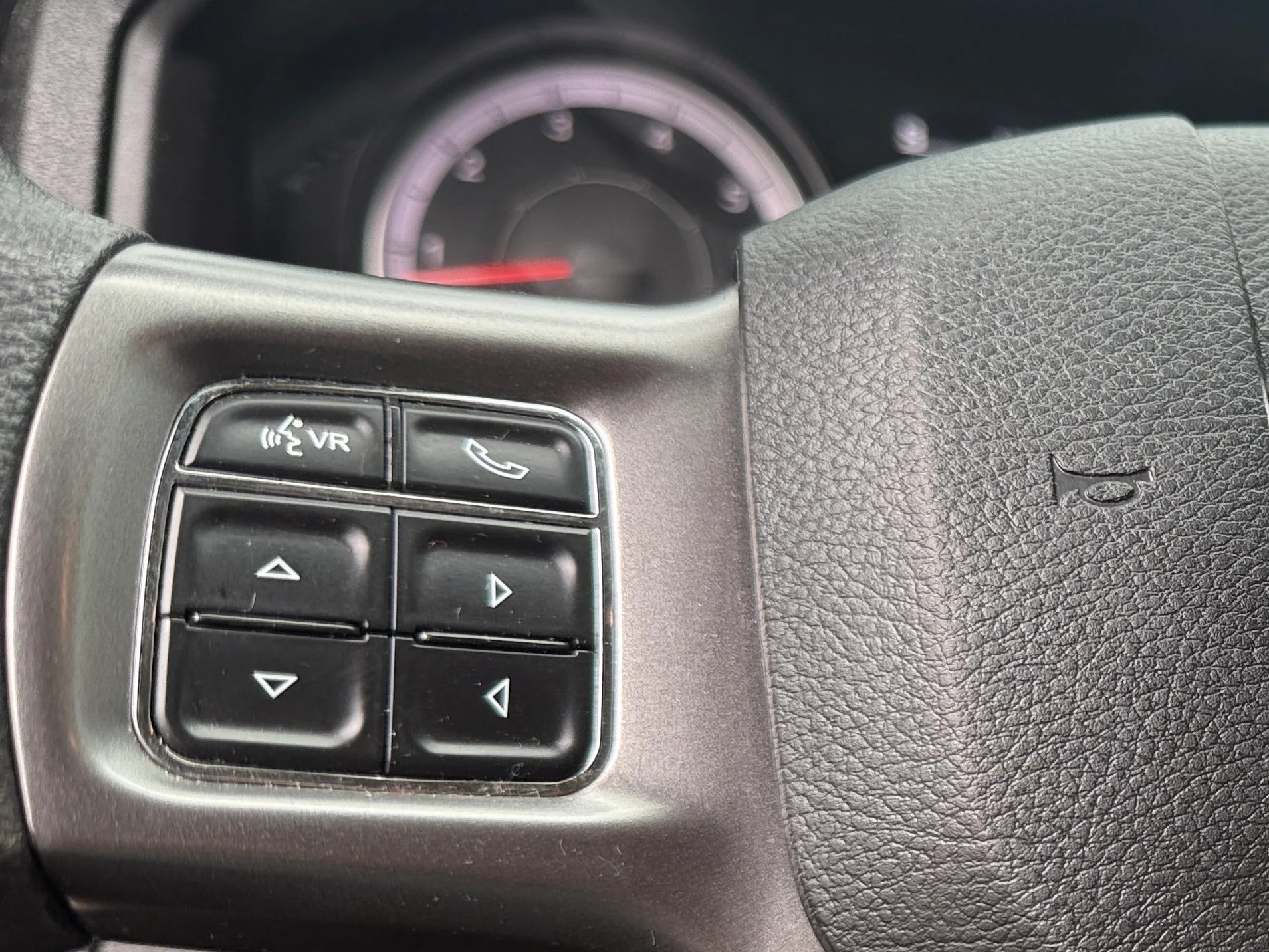 2024 RAM Ram 1500 Classic SLT - Photo 14