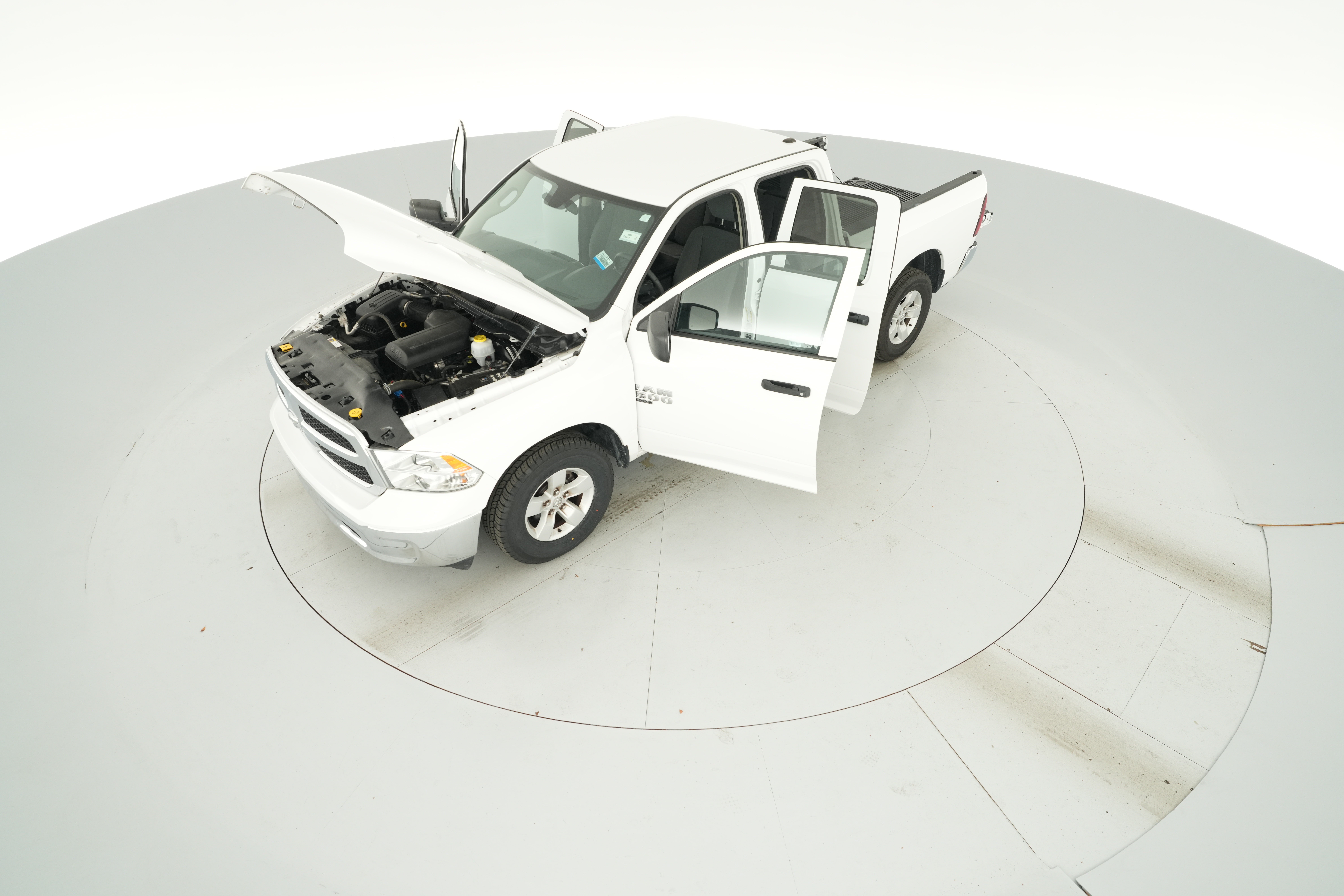 2024 RAM Ram 1500 Classic SLT - Photo 33