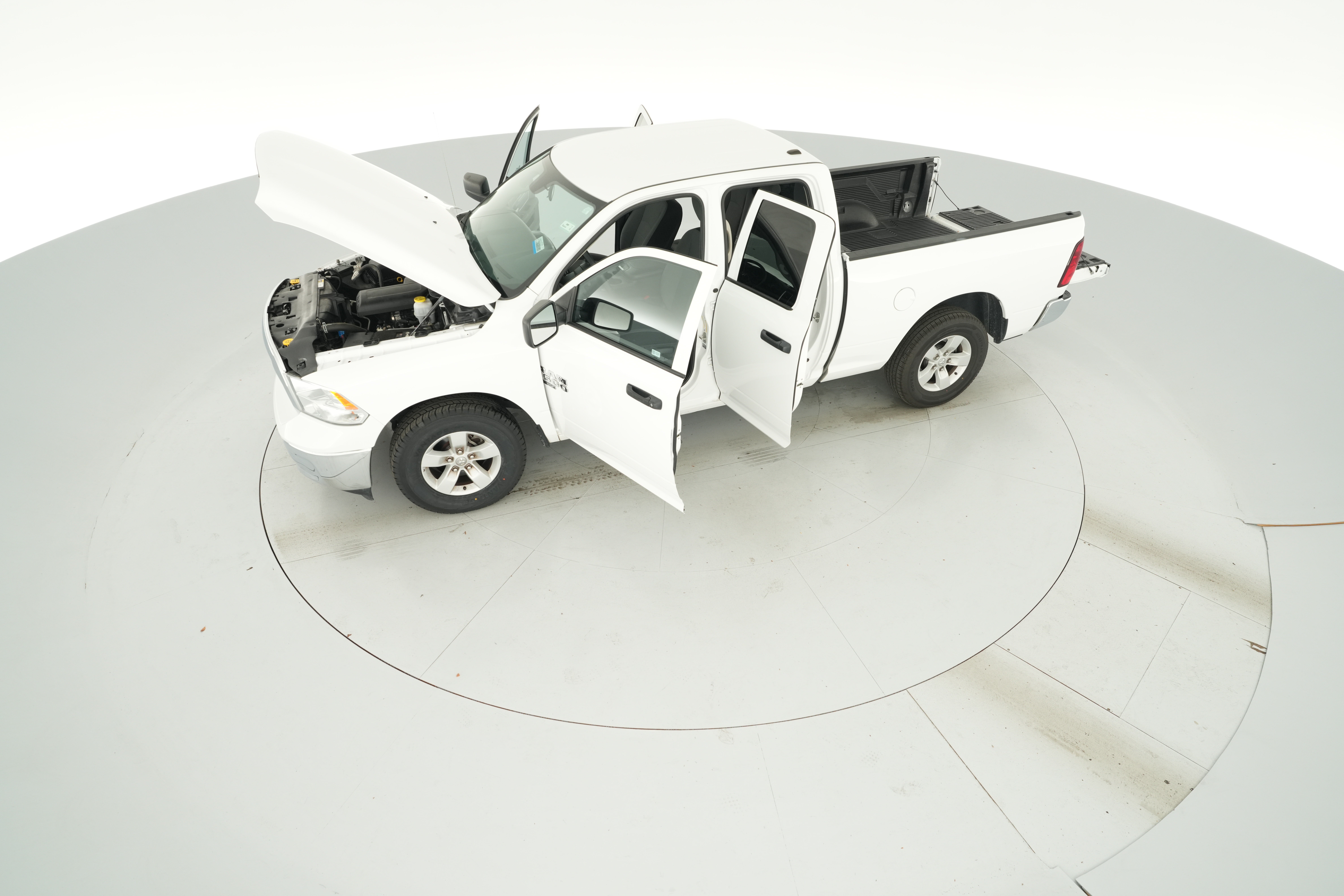 2024 RAM Ram 1500 Classic SLT - Photo 34
