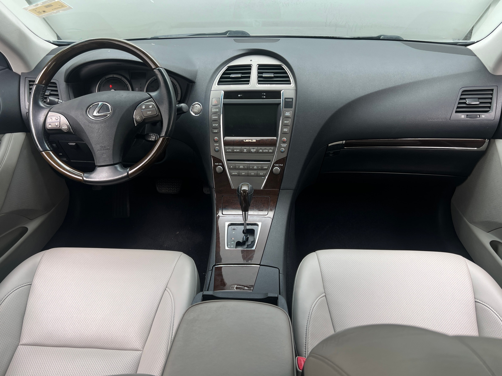 Thumbnail: 2012 Lexus ES - 2