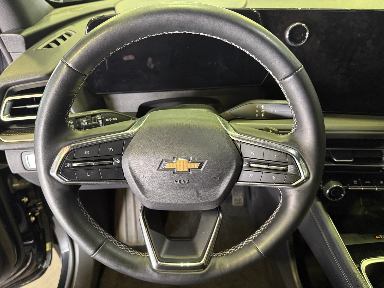 Thumbnail: 2025 Chevrolet Traverse - 5