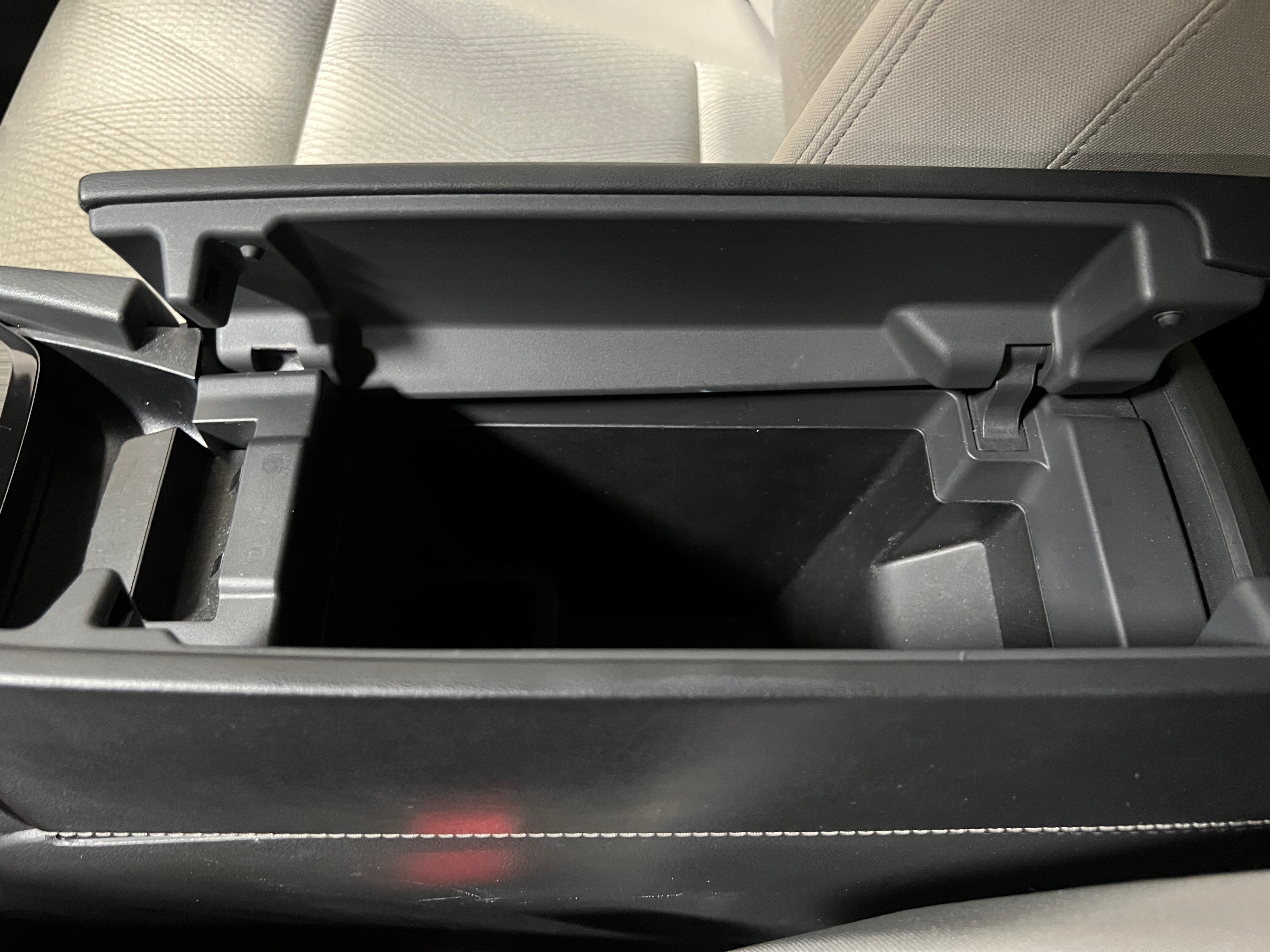 2025 Nissan Rogue SV - Photo 15