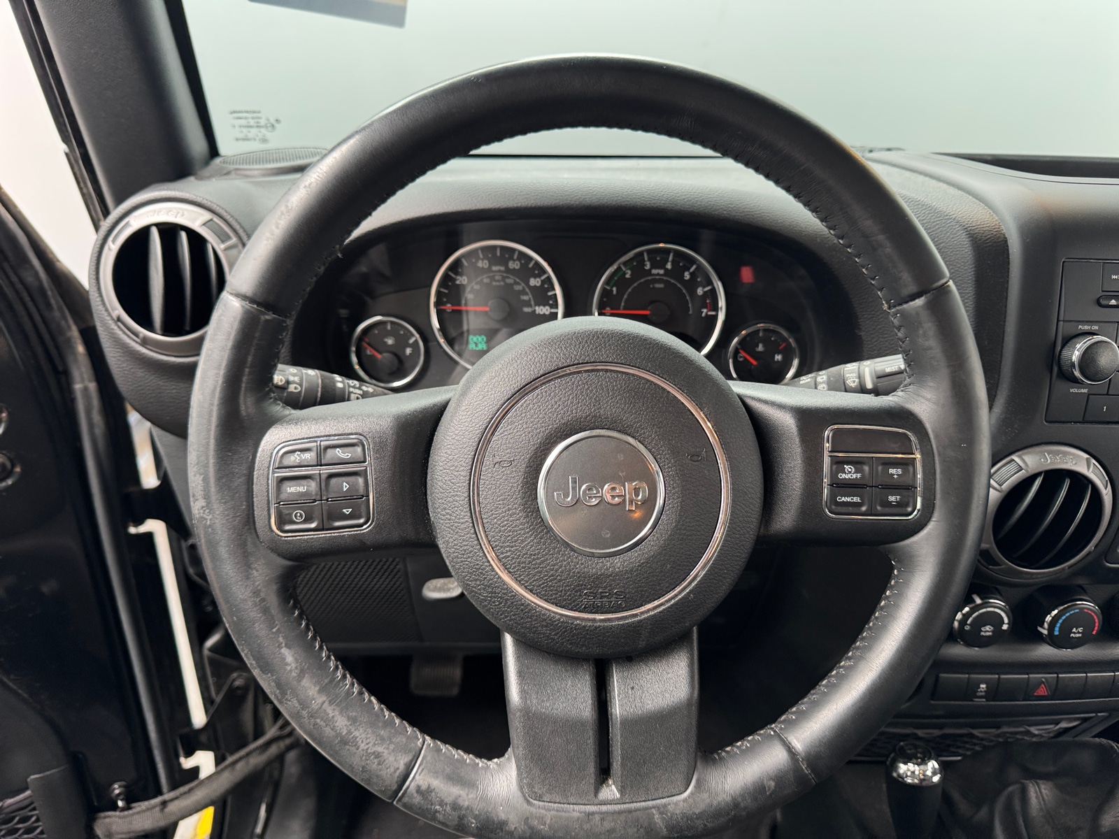 Thumbnail: 2017 Jeep Wrangler - 5