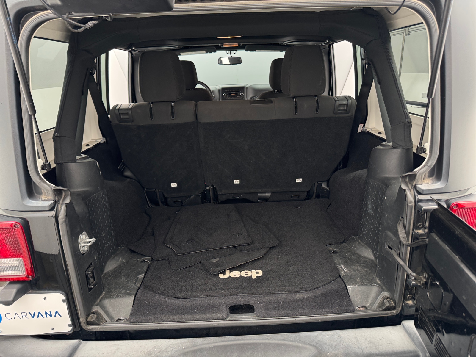 Thumbnail: 2017 Jeep Wrangler - 7