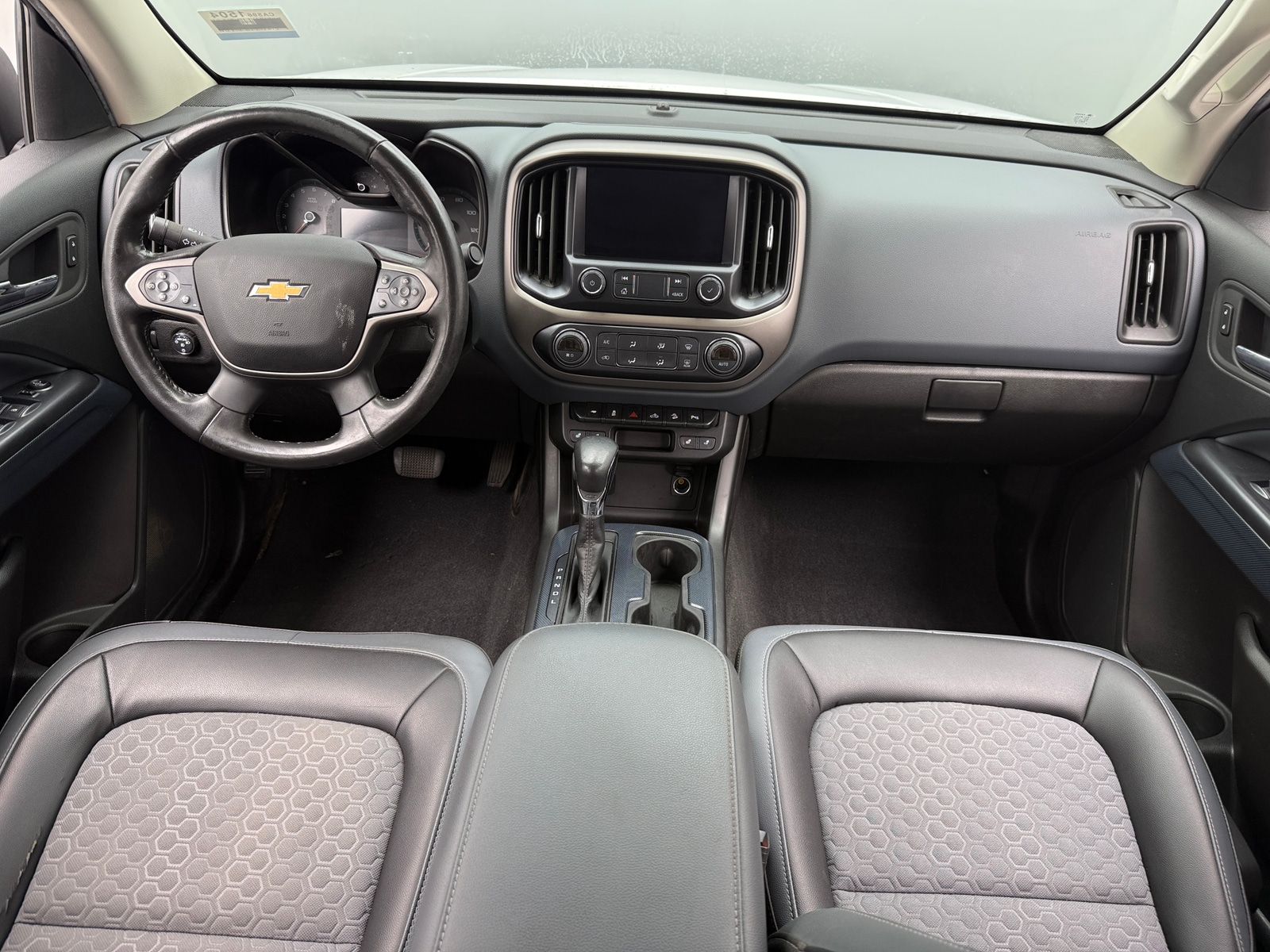 Thumbnail: 2022 Chevrolet Colorado - 3
