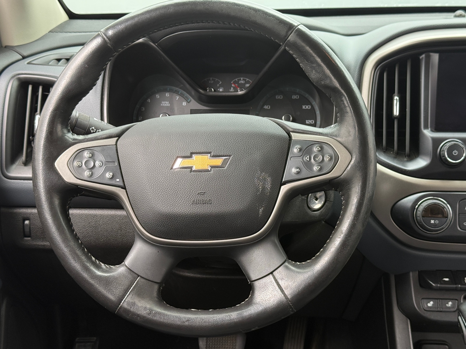 Thumbnail: 2022 Chevrolet Colorado - 5