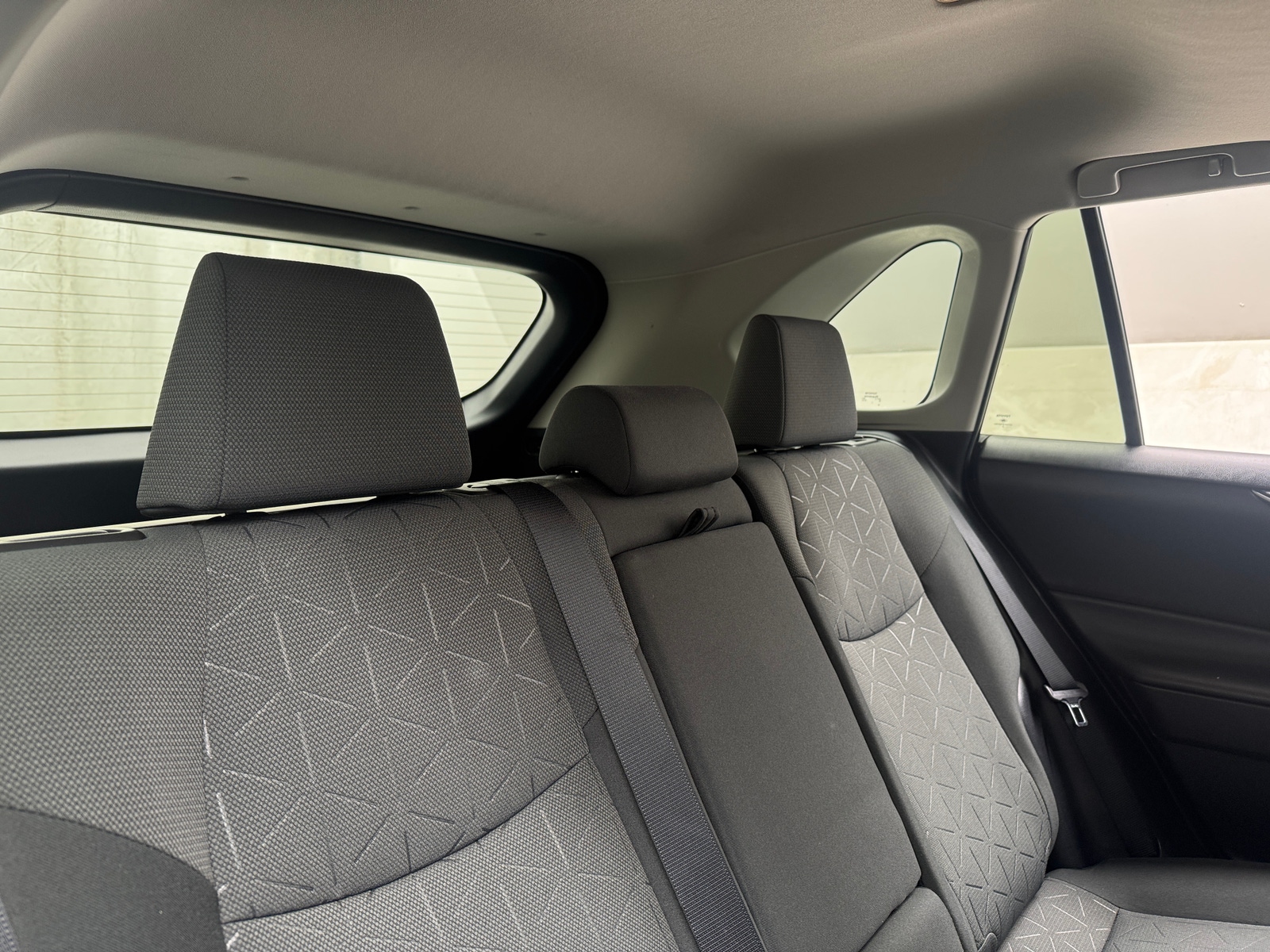 Thumbnail: 2020 Toyota RAV4 - 6