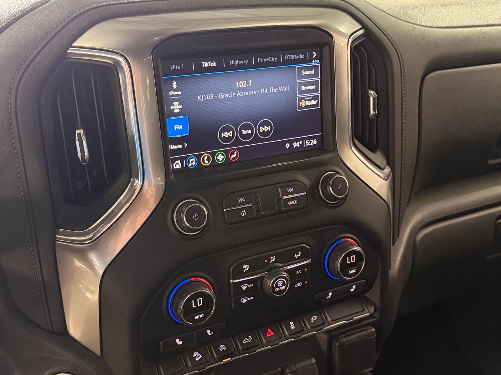 Thumbnail: 2021 Chevrolet Silverado 1500 - 4