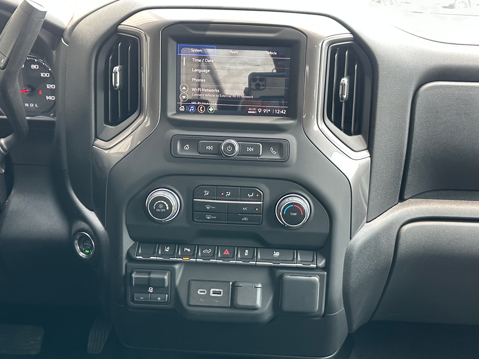 Thumbnail: 2025 Chevrolet Silverado 2500 - 4