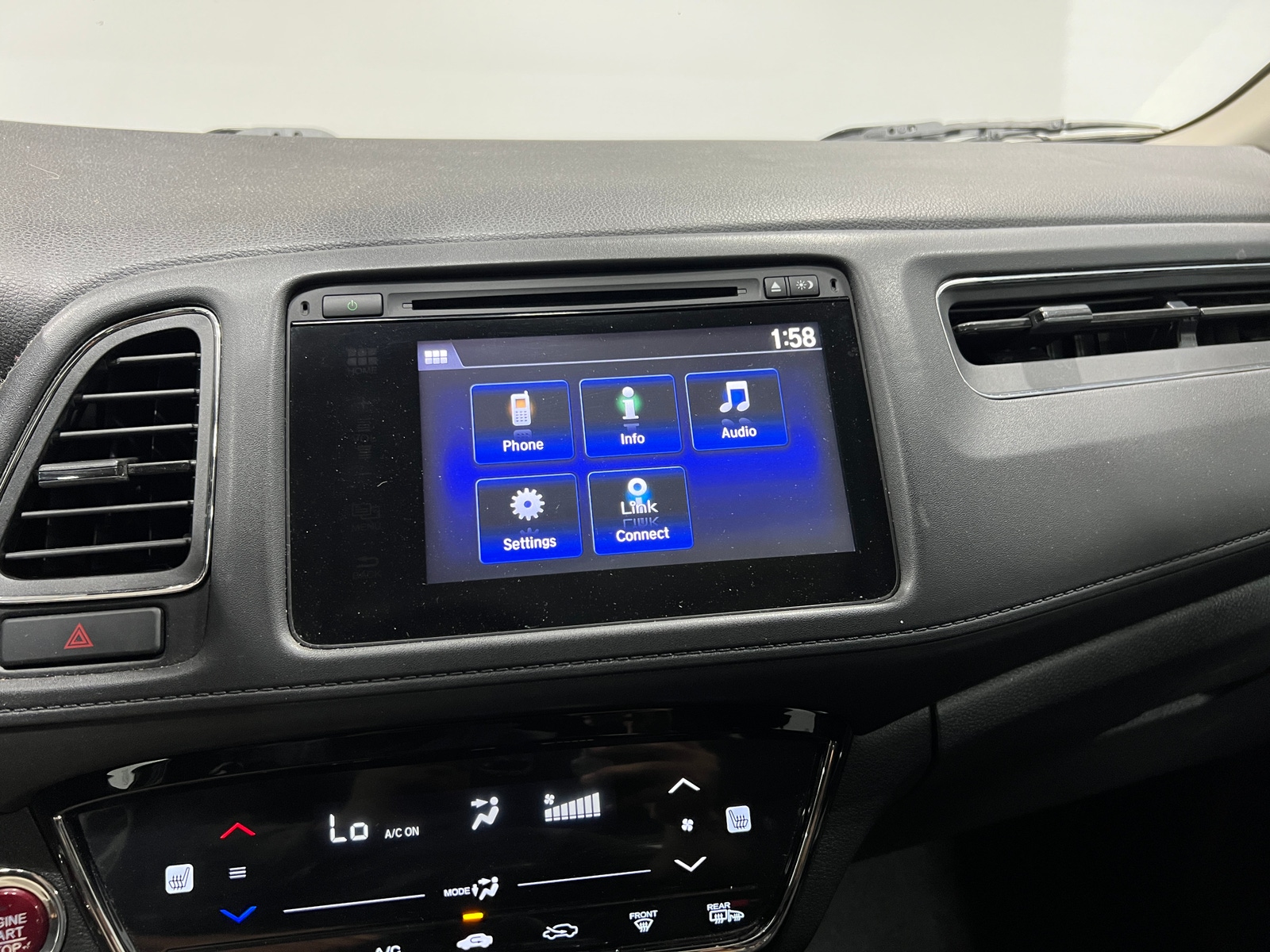 Thumbnail: 2016 Honda HR-V - 4
