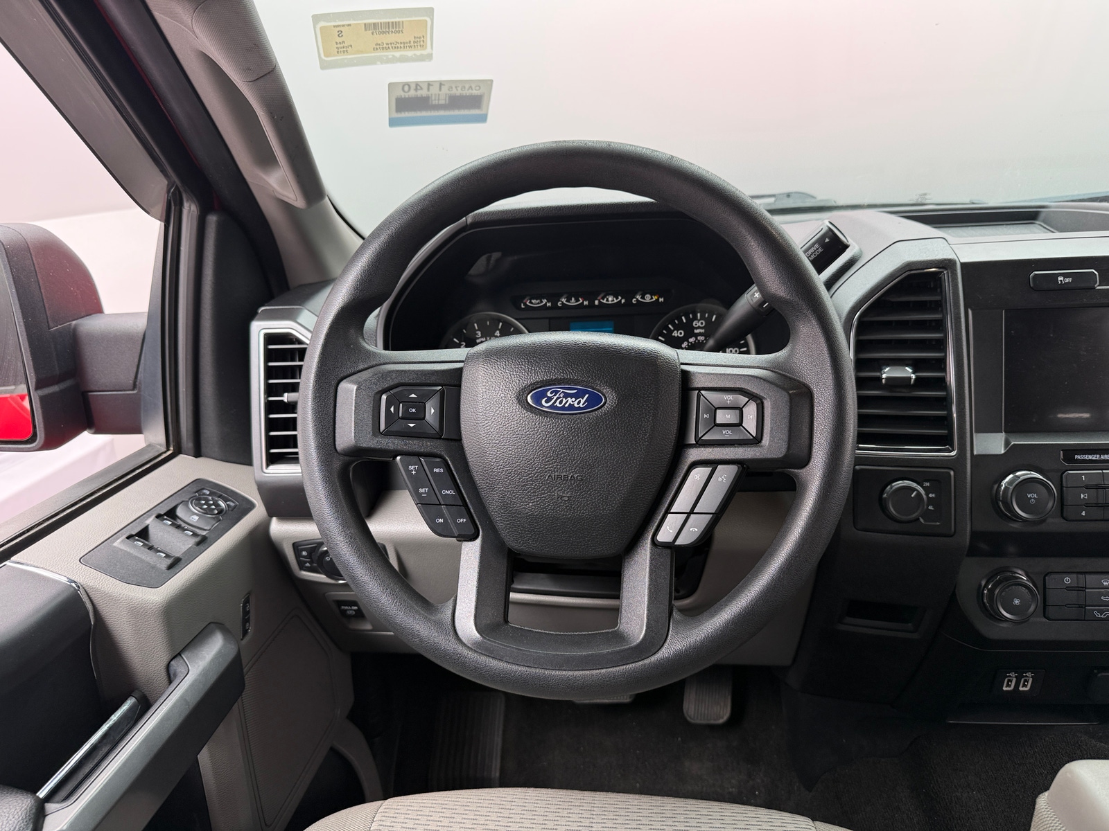 Thumbnail: 2019 Ford Econoline - 5