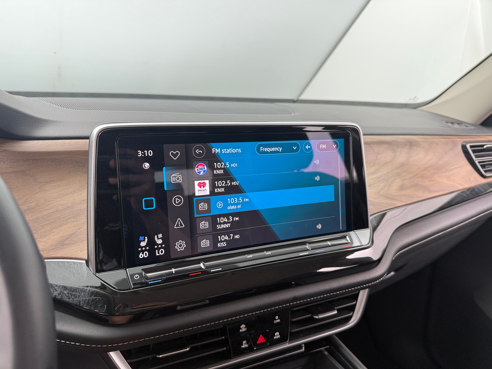 Thumbnail: 2025 Volkswagen Atlas - 3