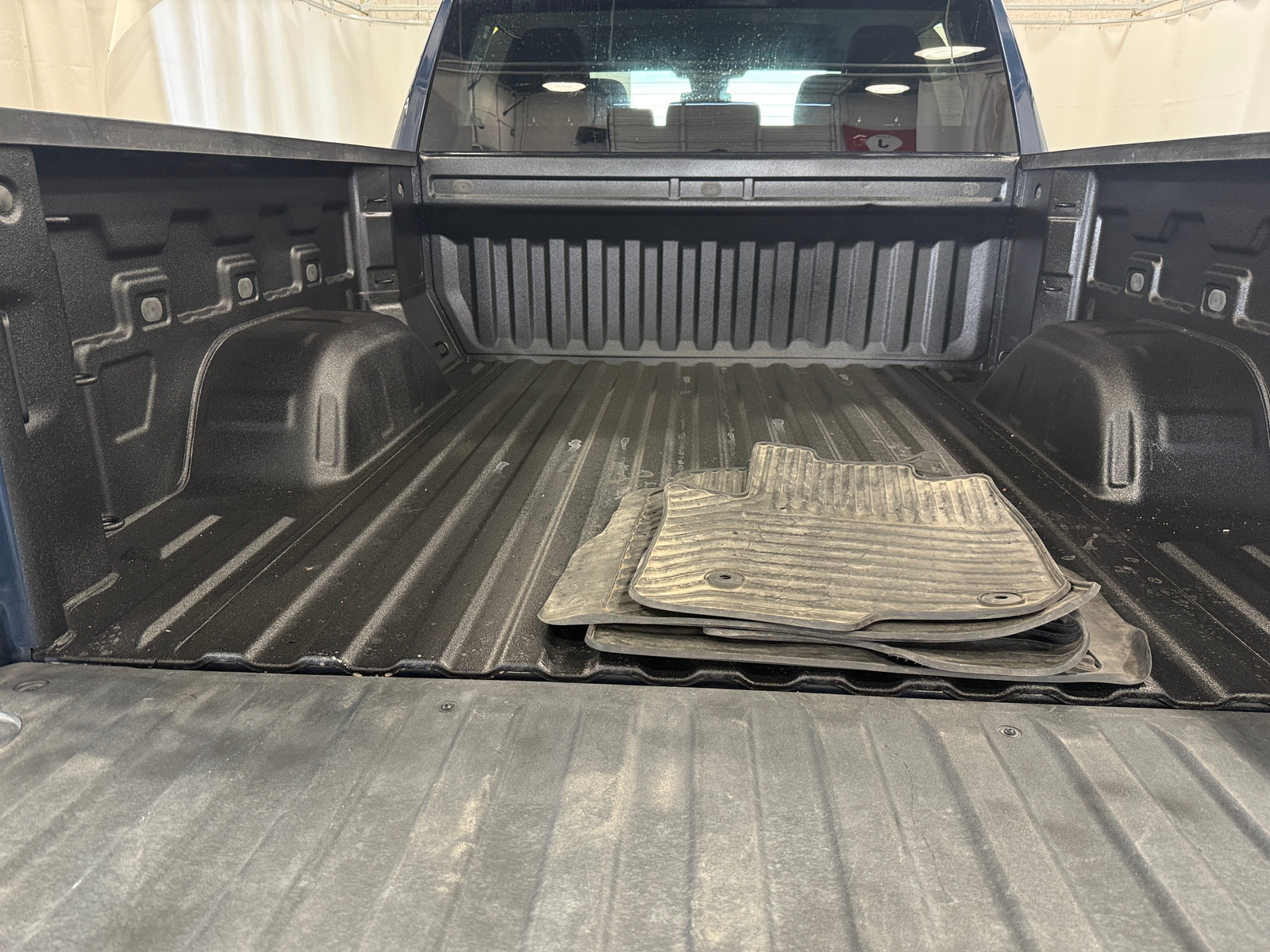 Thumbnail: 2022 Chevrolet Silverado 1500 - 7