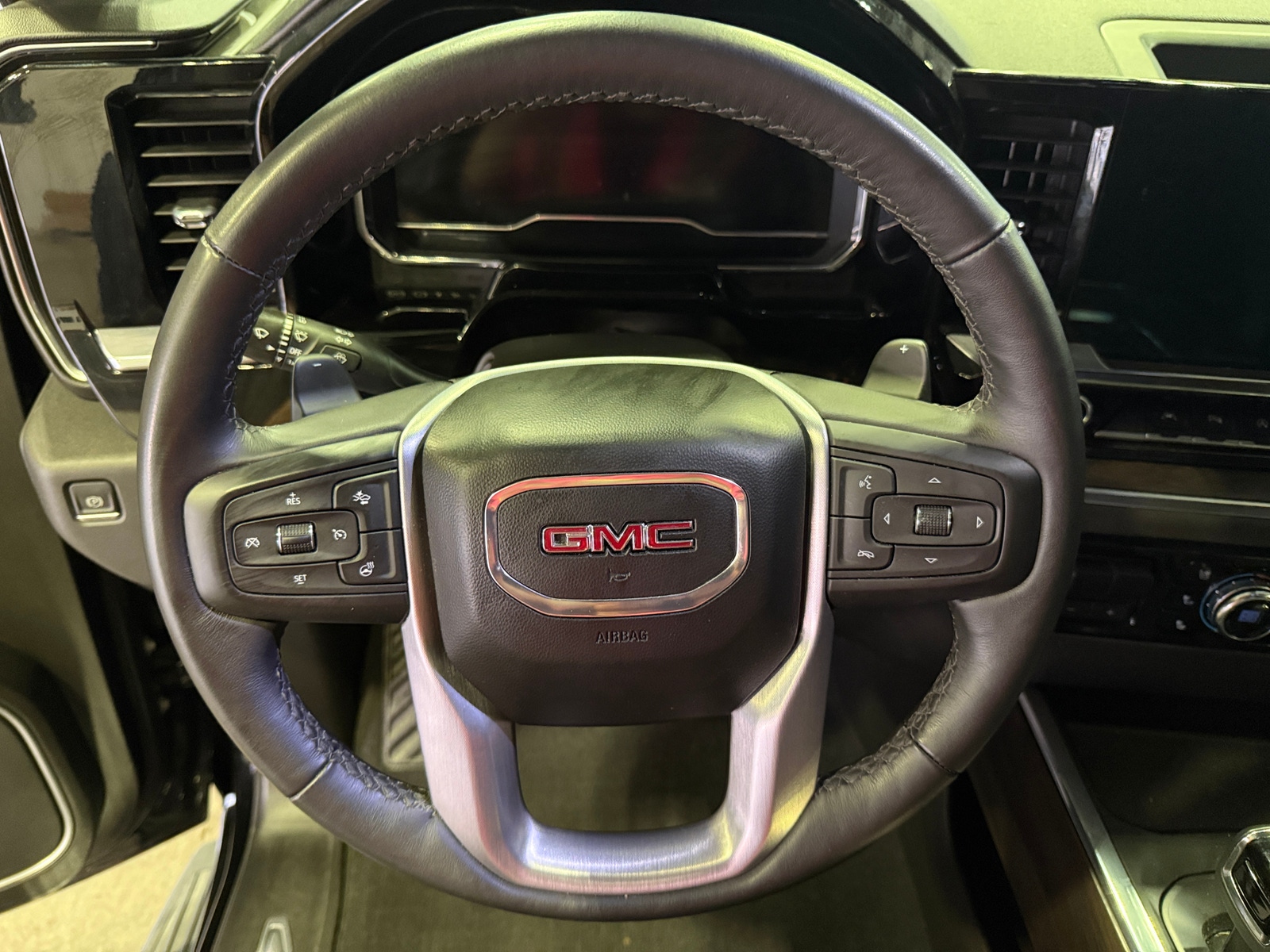 Thumbnail: 2022 GMC Sierra 1500 - 4