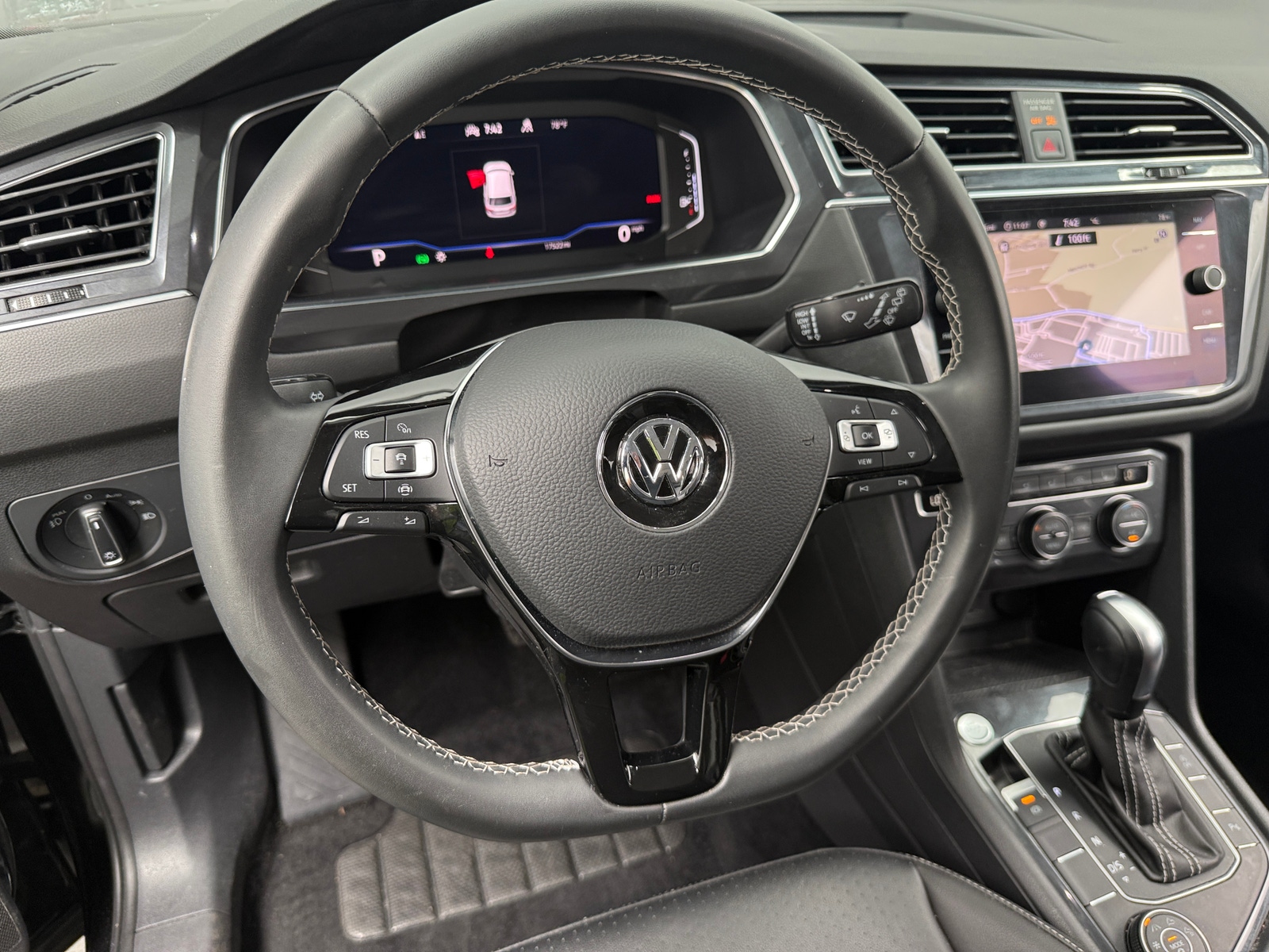 Thumbnail: 2021 Volkswagen Tiguan - 4