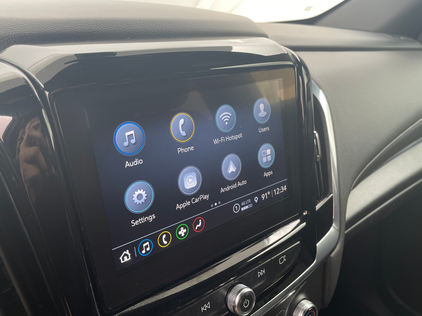 Thumbnail: 2023 Chevrolet Traverse - 4