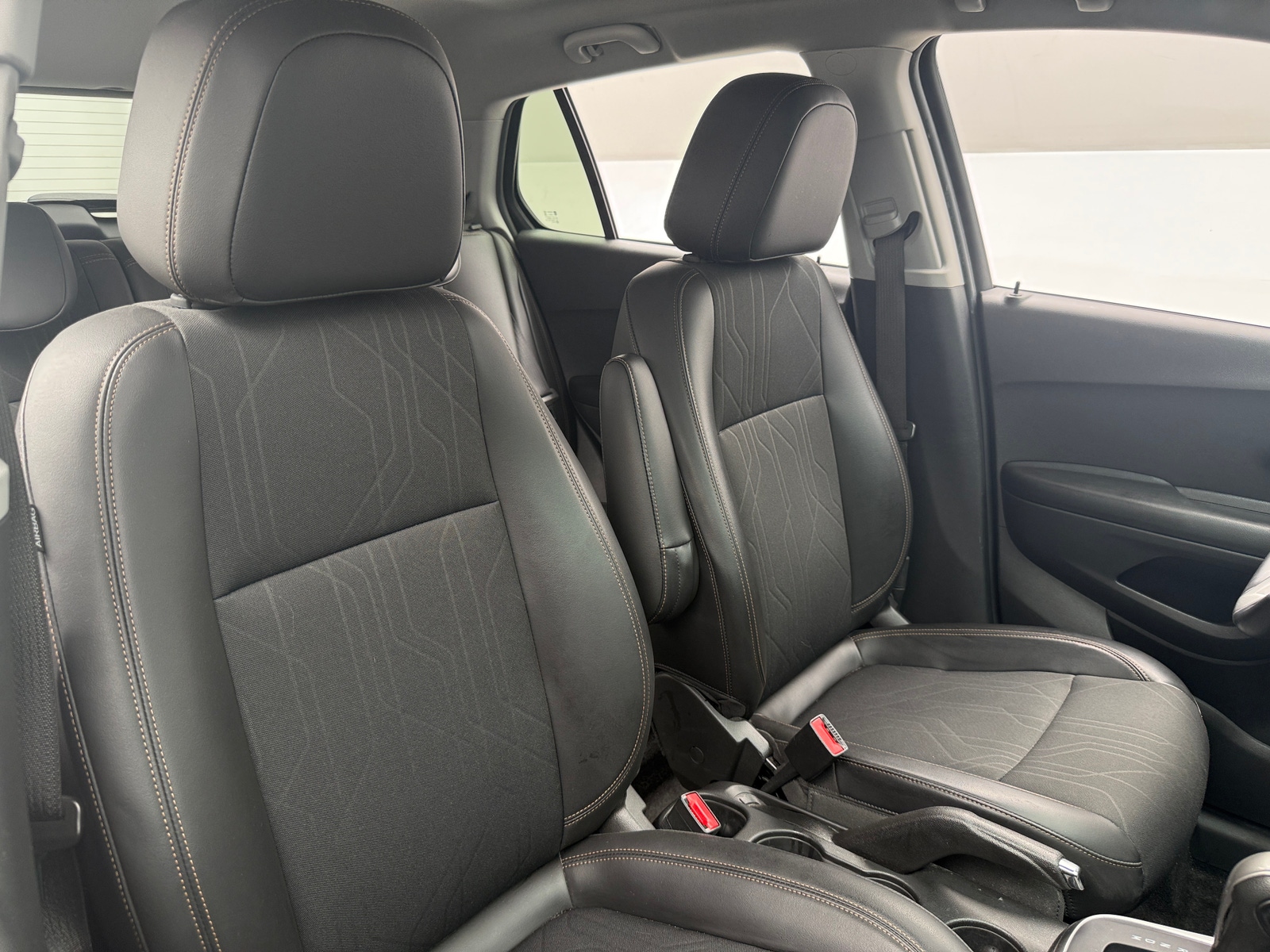 Thumbnail: 2022 Chevrolet Trax - 2