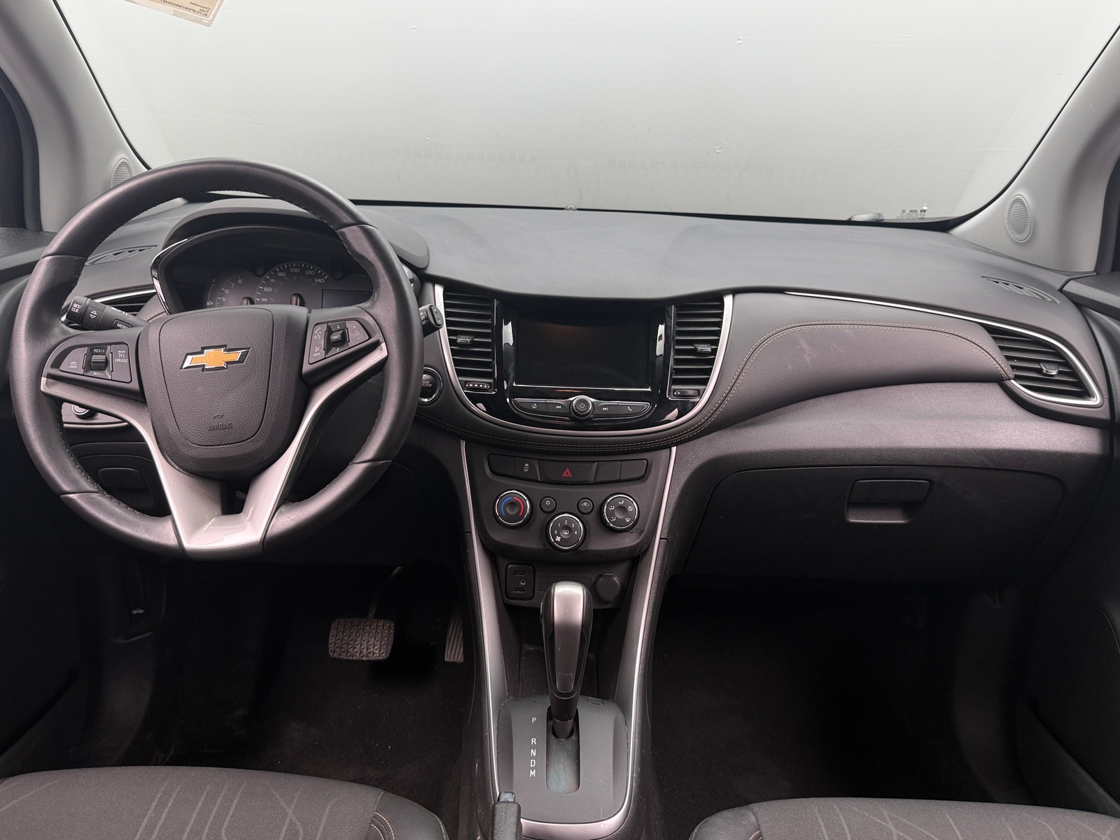 Thumbnail: 2022 Chevrolet Trax - 3