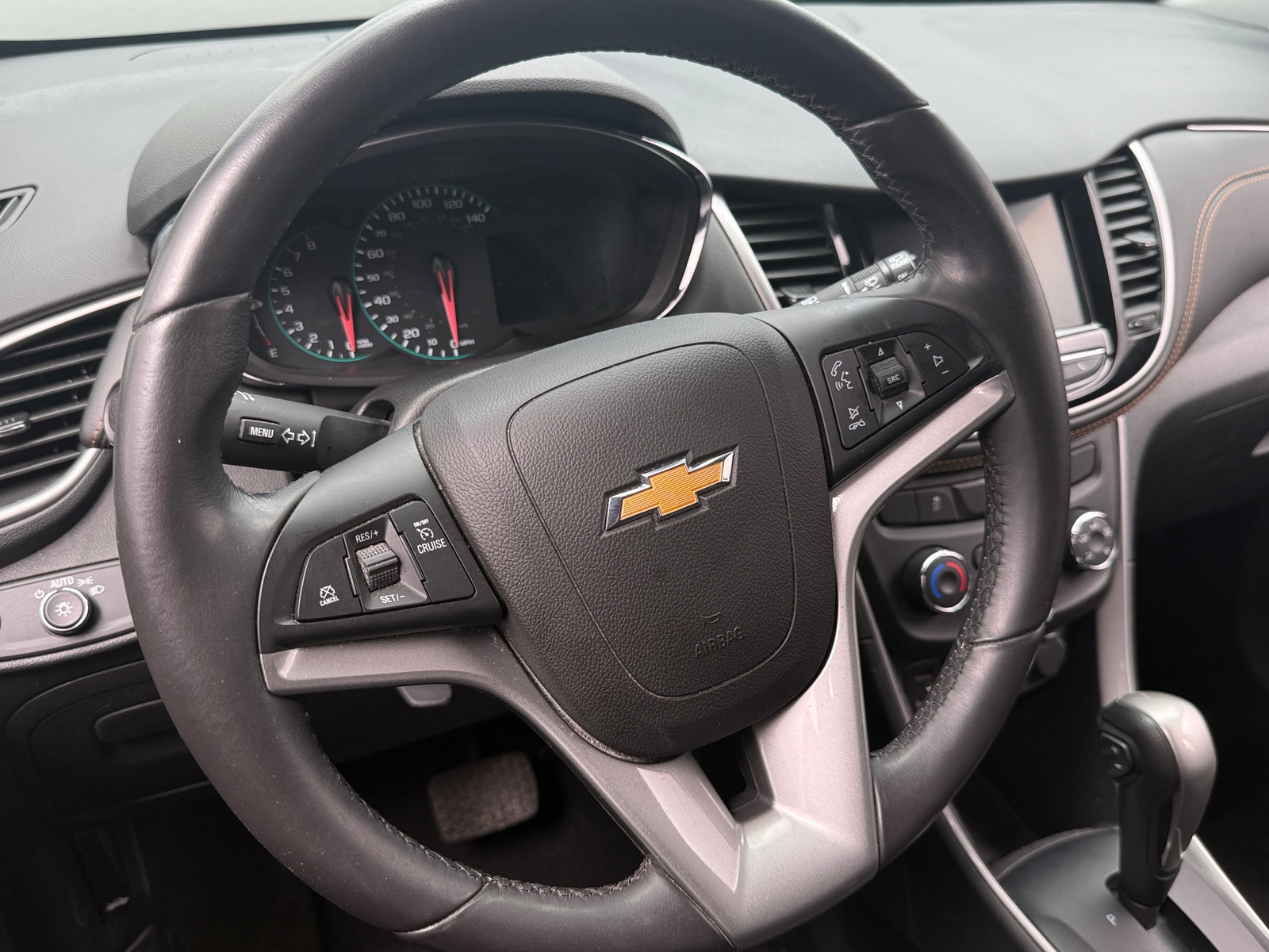Thumbnail: 2022 Chevrolet Trax - 5