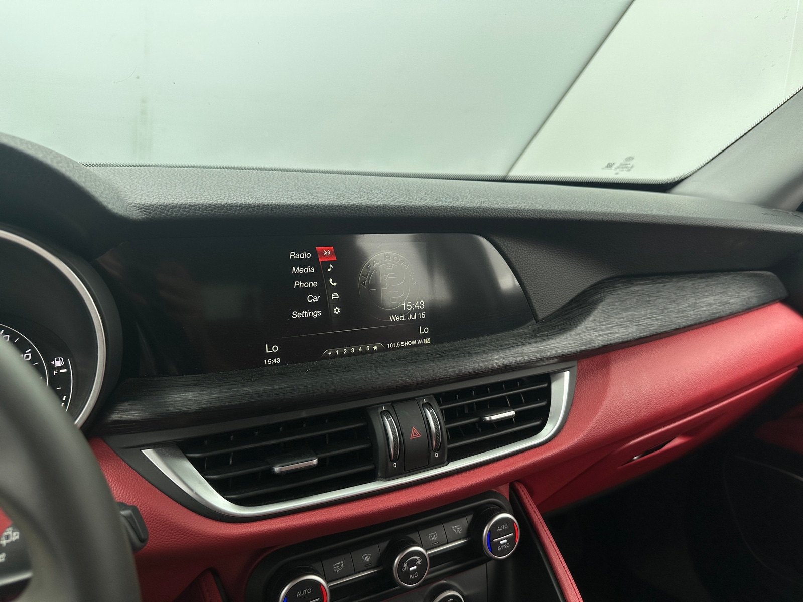 Thumbnail: 2019 Alfa Romeo Stelvio - 3