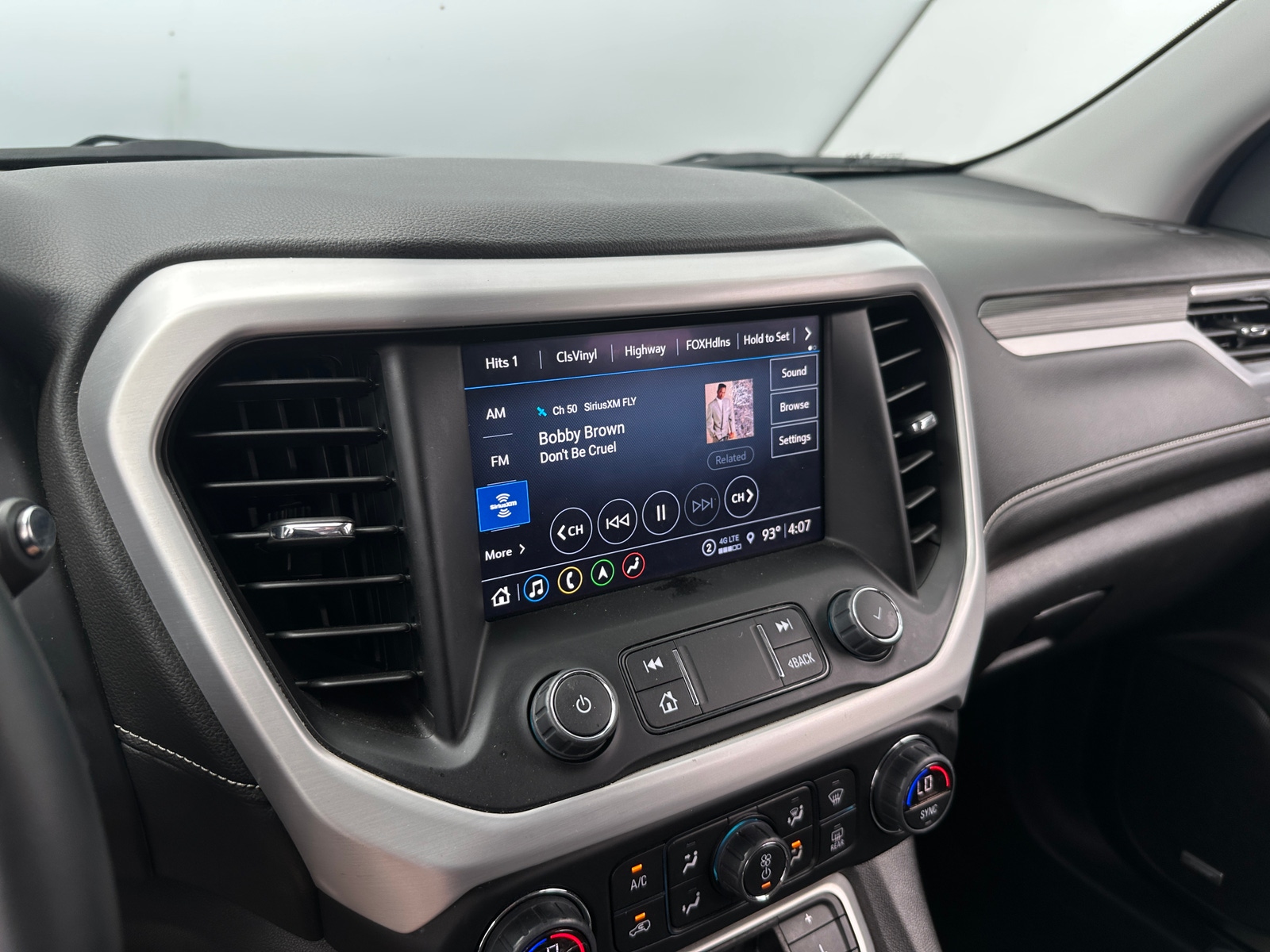 Thumbnail: 2023 GMC Acadia - 3
