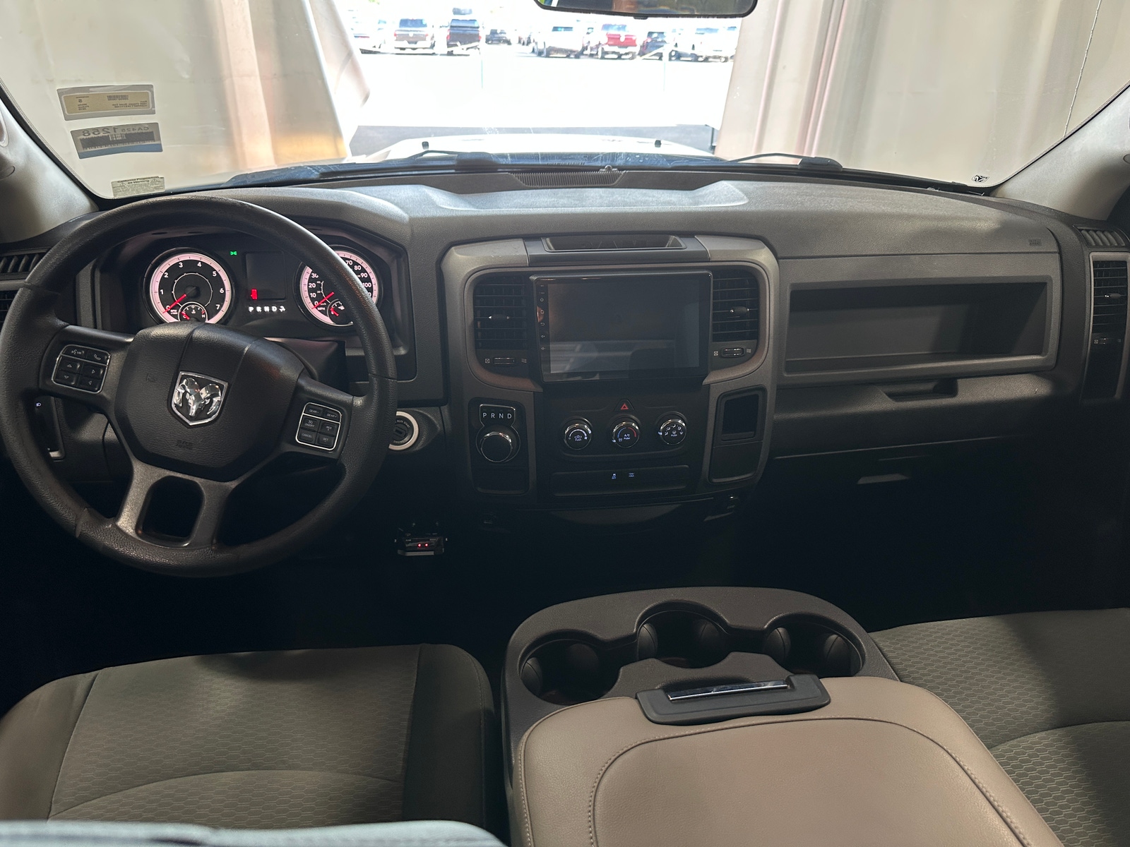 Thumbnail: 2019 RAM 1500 Classic - 3