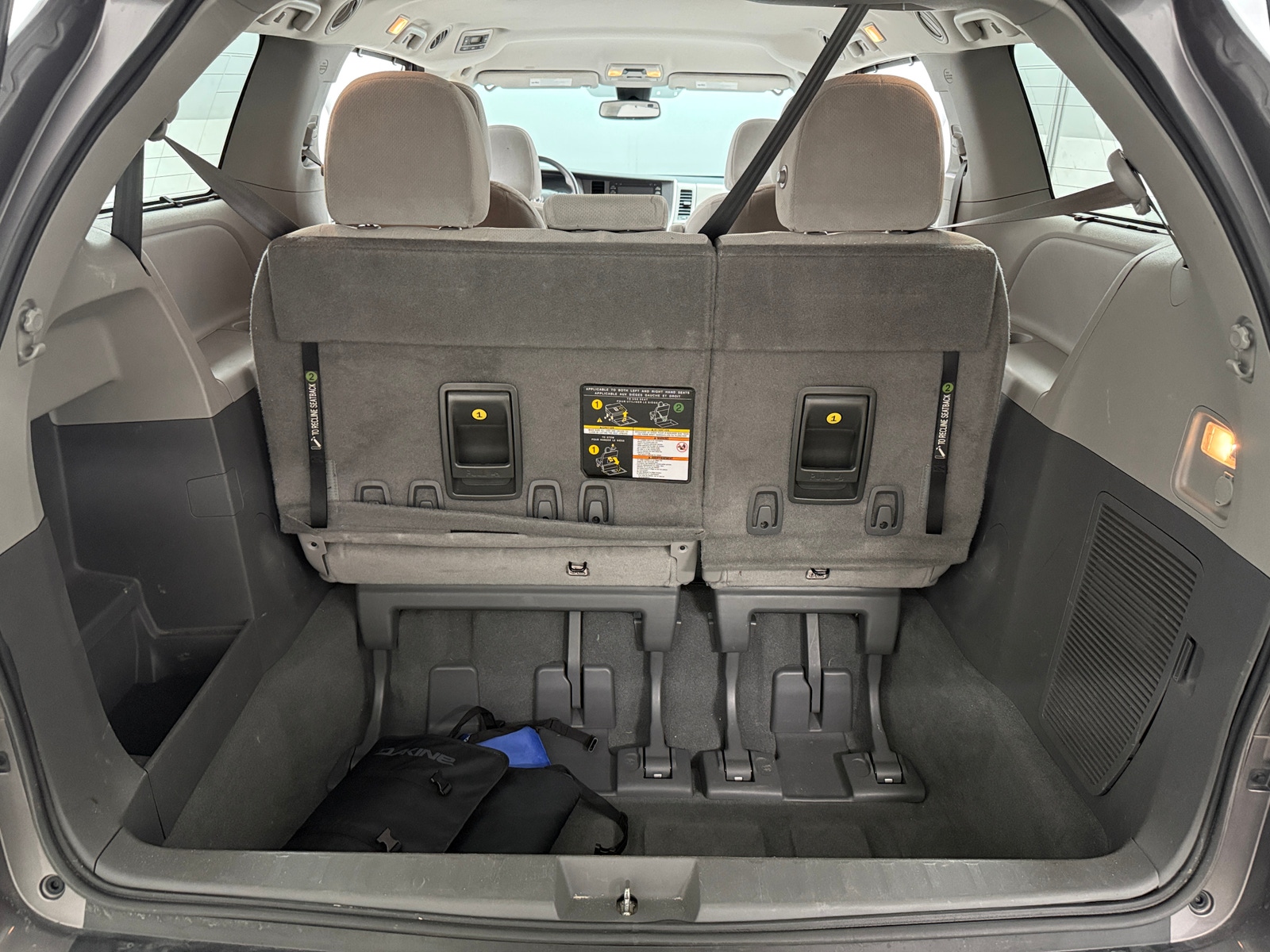 Thumbnail: 2020 Toyota Sienna - 7