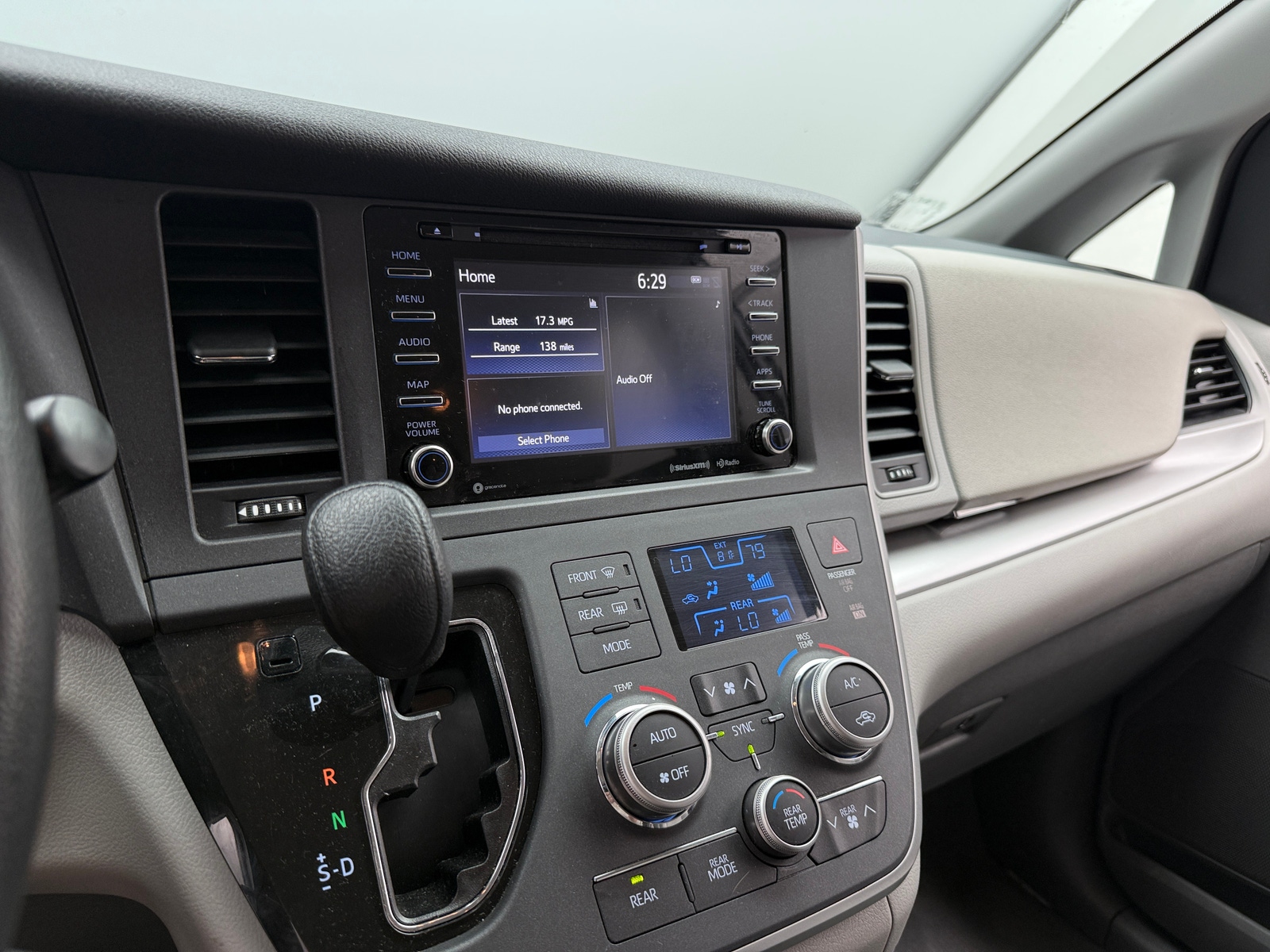 Thumbnail: 2020 Toyota Sienna - 4