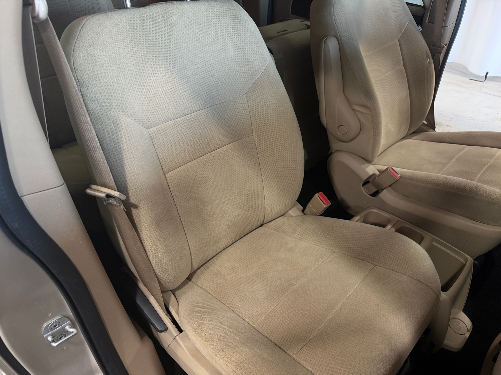 Thumbnail: 2014 Dodge Grand Caravan - 2