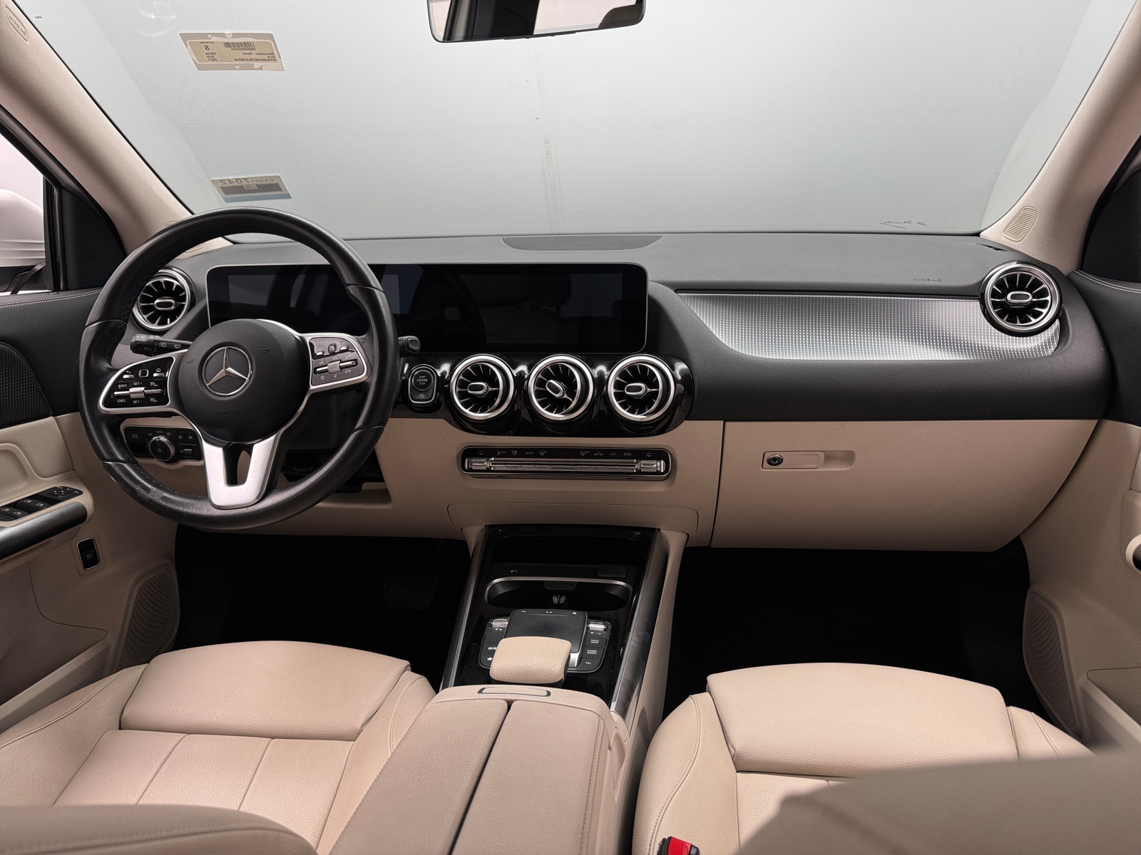 Thumbnail: 2021 Mercedes-Benz GLA - 2