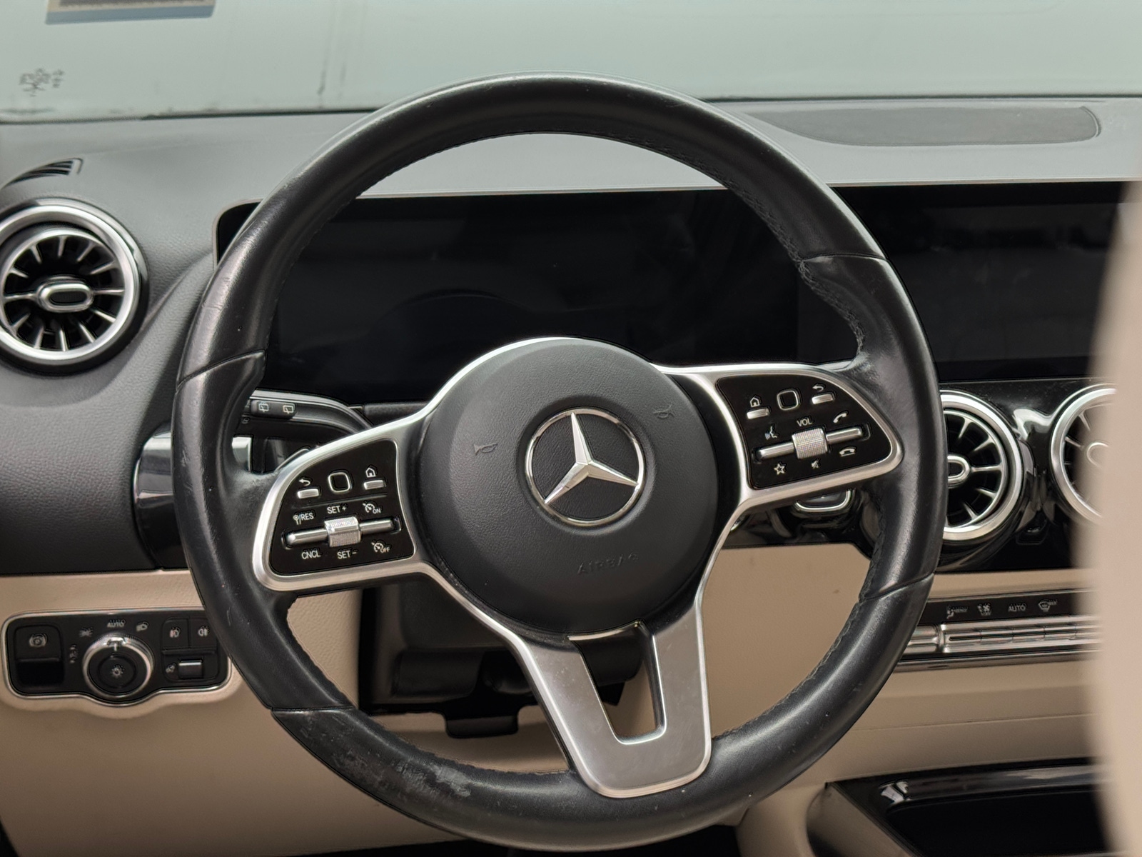 Thumbnail: 2021 Mercedes-Benz GLA - 4