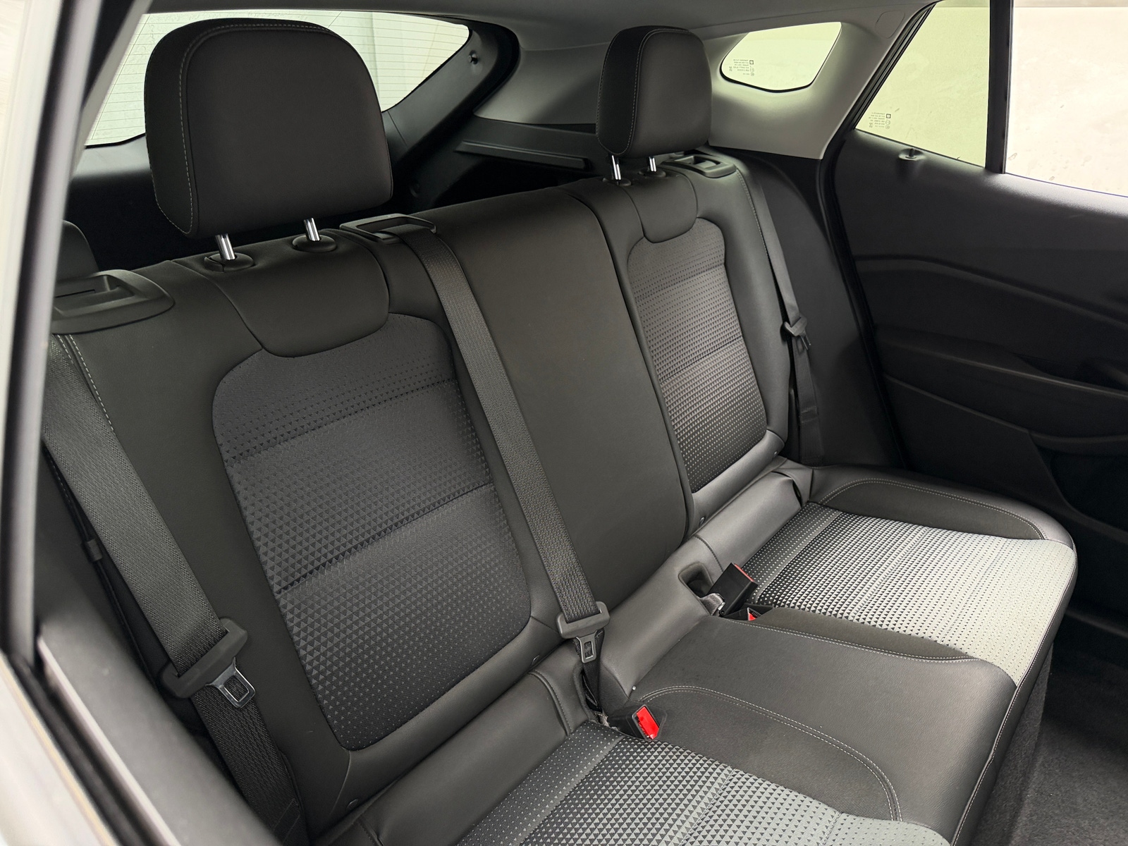 Thumbnail: 2025 Chevrolet Trax - 6