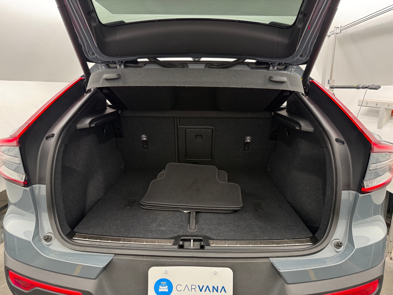 Thumbnail: 2023 Volvo C40 - 7