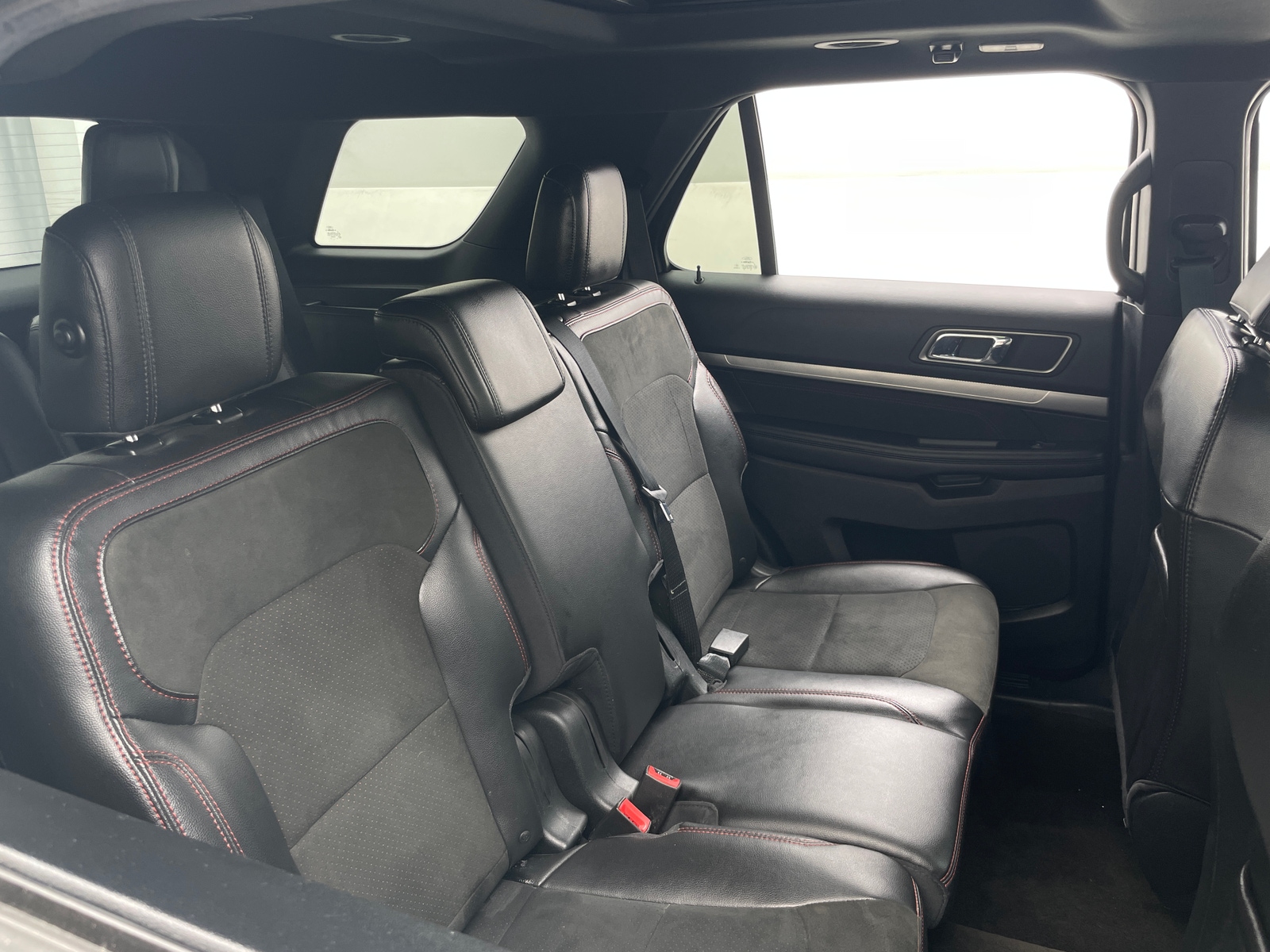 Thumbnail: 2018 Ford Explorer - 6