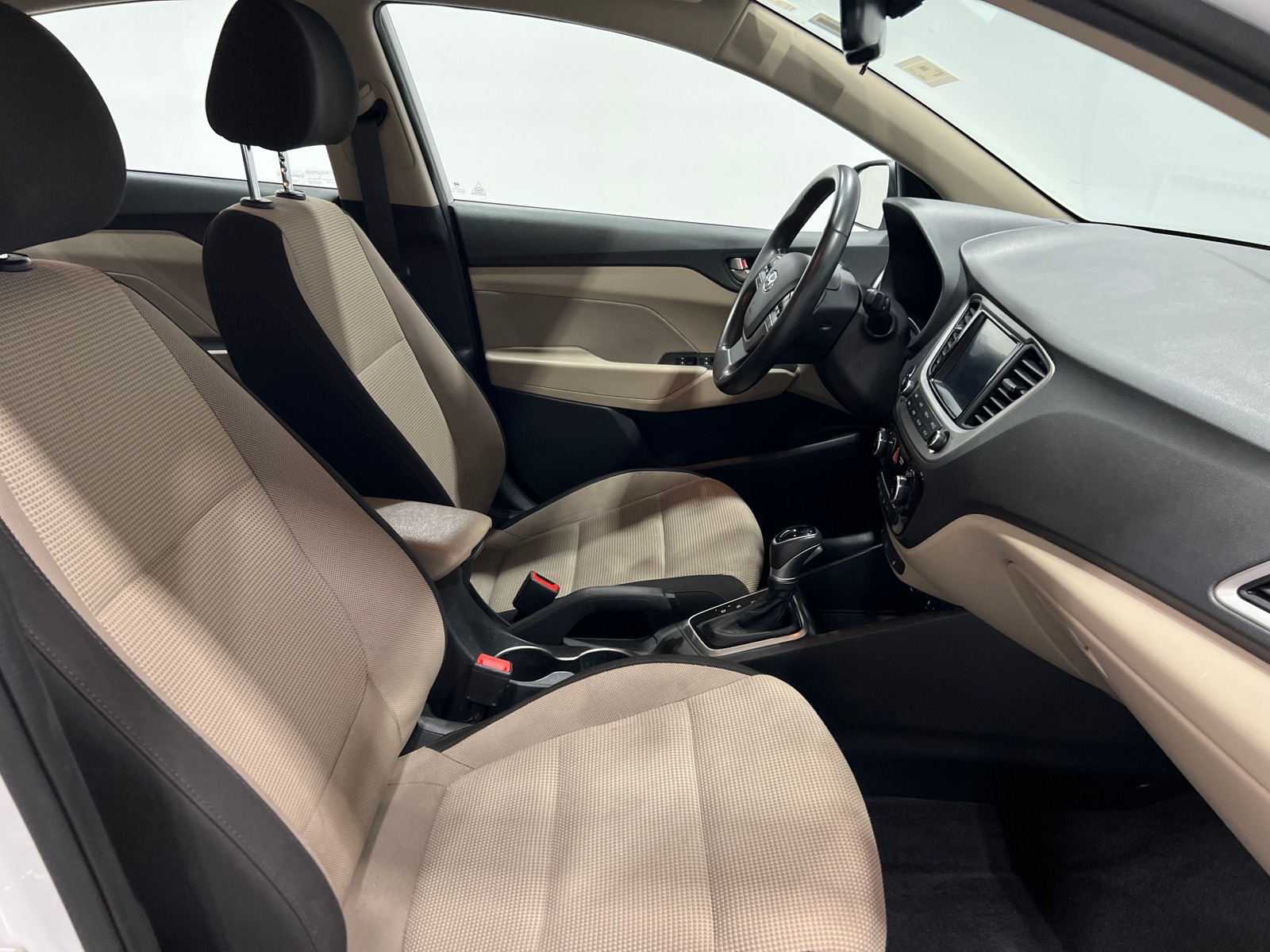 Thumbnail: 2022 Hyundai Accent - 2
